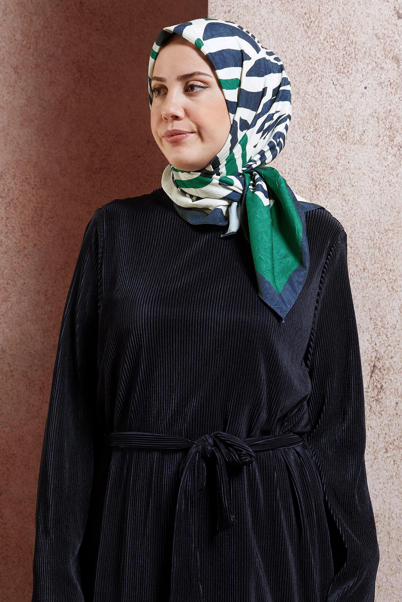 Tesettür giyim LACİVERT ALVİNA DESENLİ EŞARP 8441