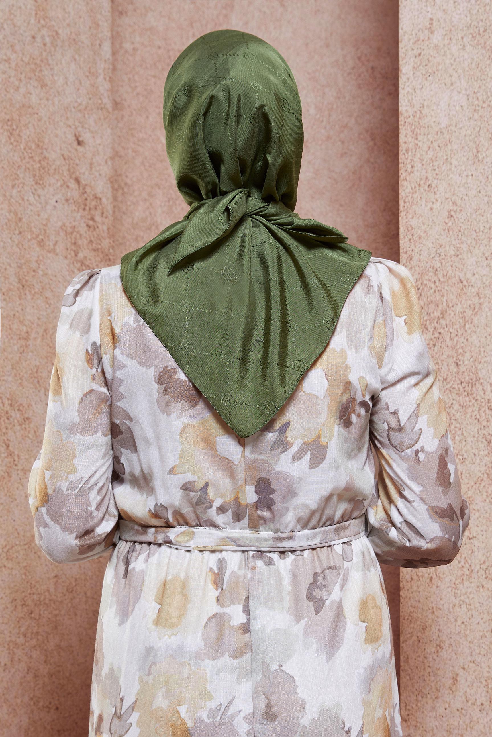 Tesettür giyim HAKİ ALVİNA MONOGRAM EŞARP 8442