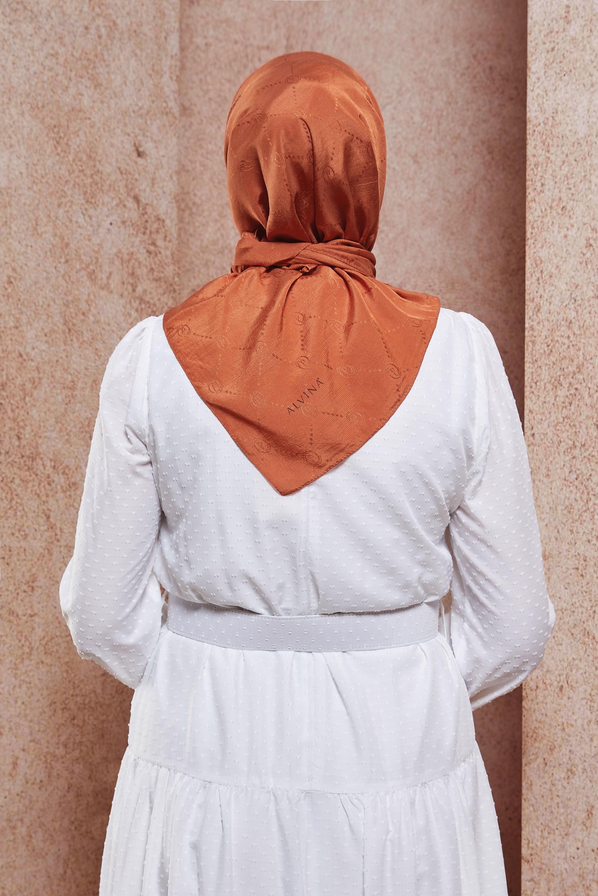 Tesettür giyim TURUNCU ALVİNA MONOGRAM EŞARP 8442