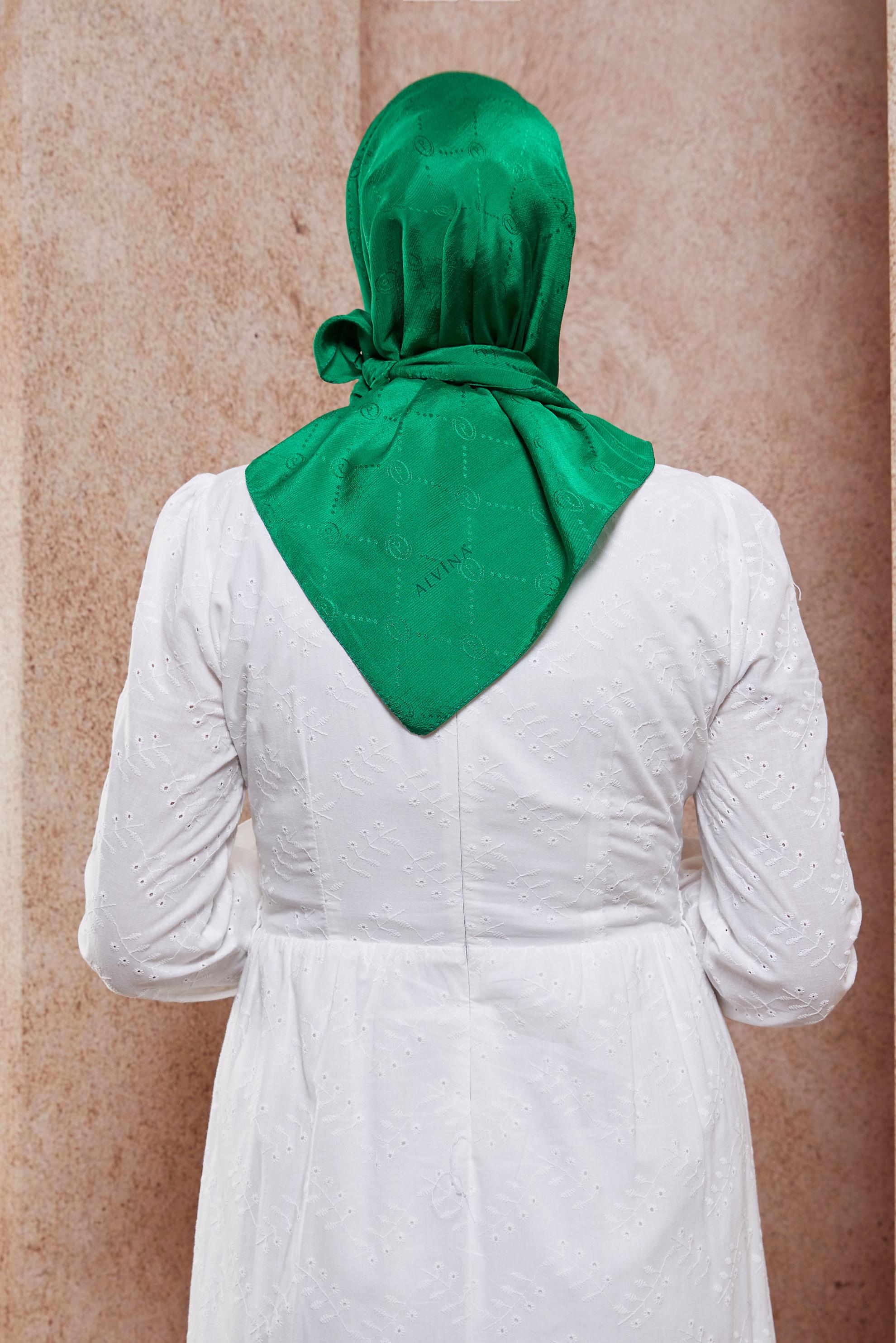Tesettür giyim YEŞİL ALVİNA MONOGRAM EŞARP 8442