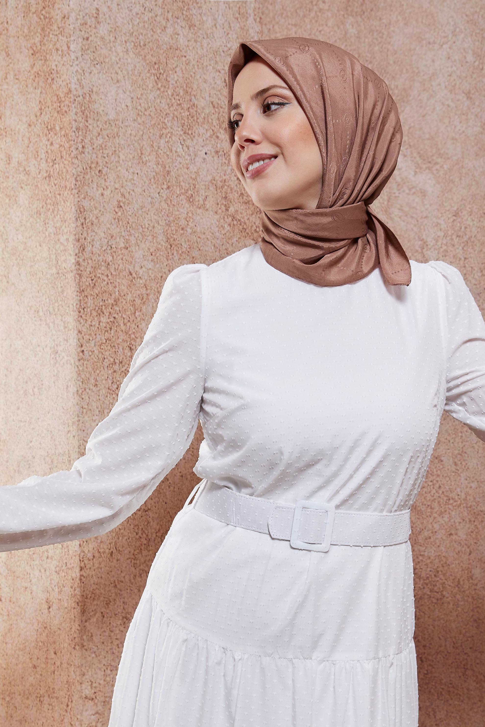 Tesettür giyim PUDRA ALVİNA MONOGRAM EŞARP 8442