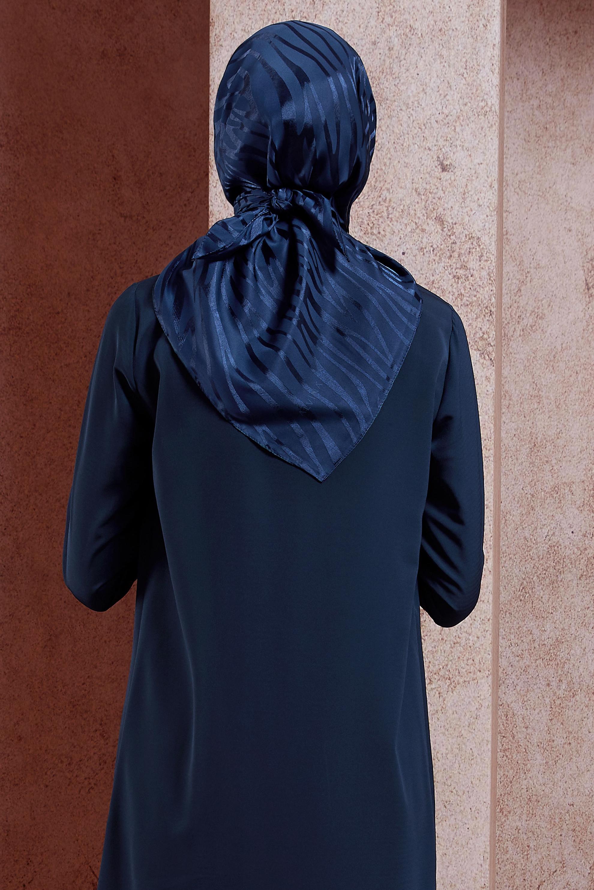 Tesettür giyim LACİVERT ALVİNA ZEBRA DESEN JAKAR EŞARP 8454