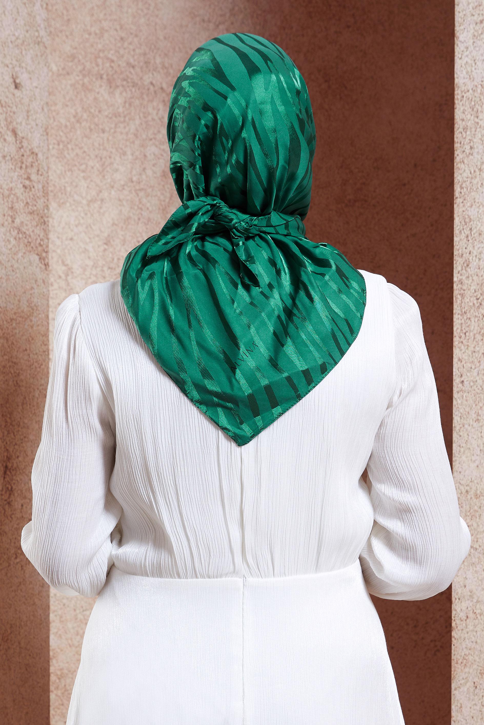 Tesettür giyim YEŞİL ALVİNA ZEBRA DESEN JAKAR EŞARP 8454