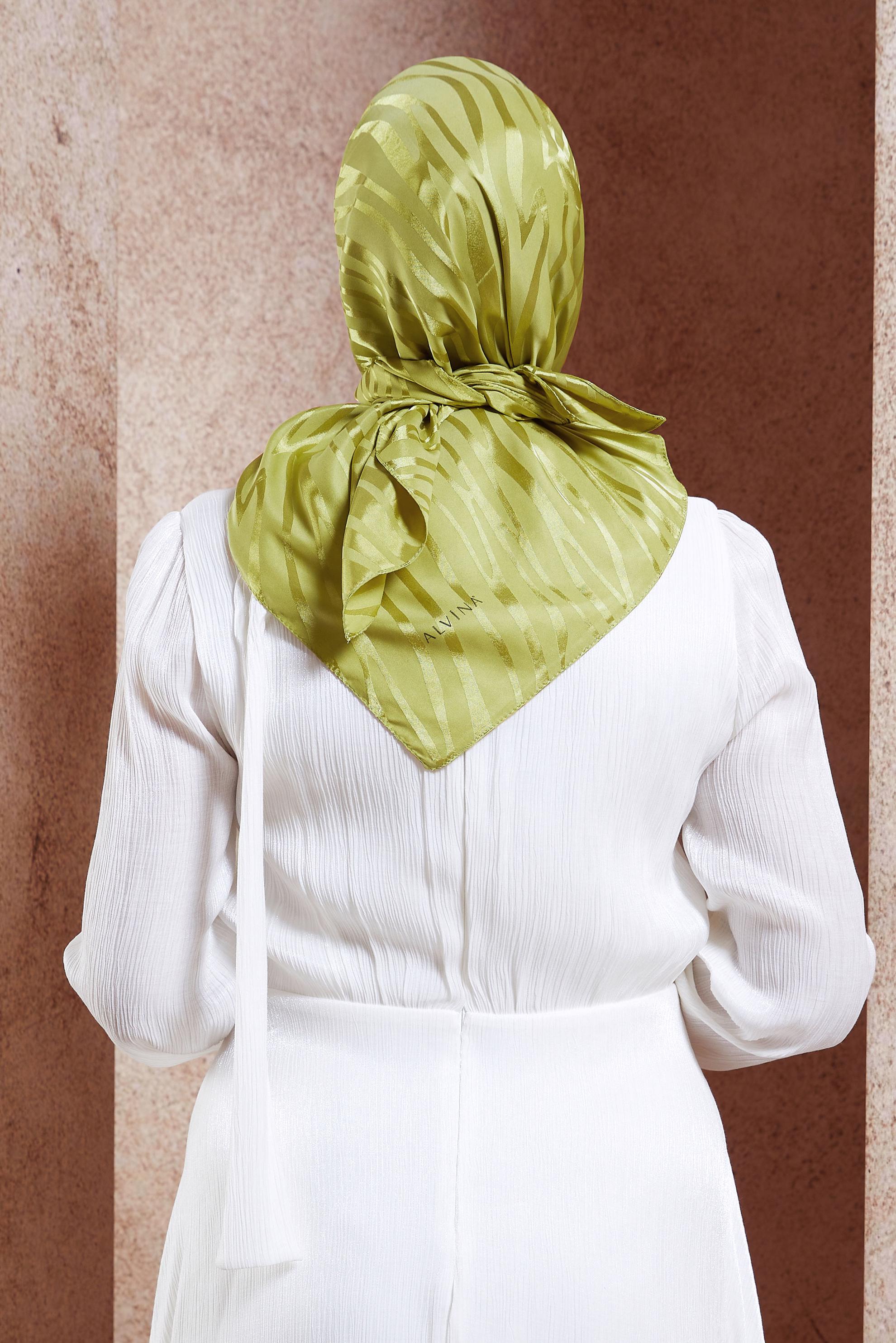 Tesettür giyim YEŞİL ALVİNA ZEBRA DESEN JAKAR EŞARP 8454