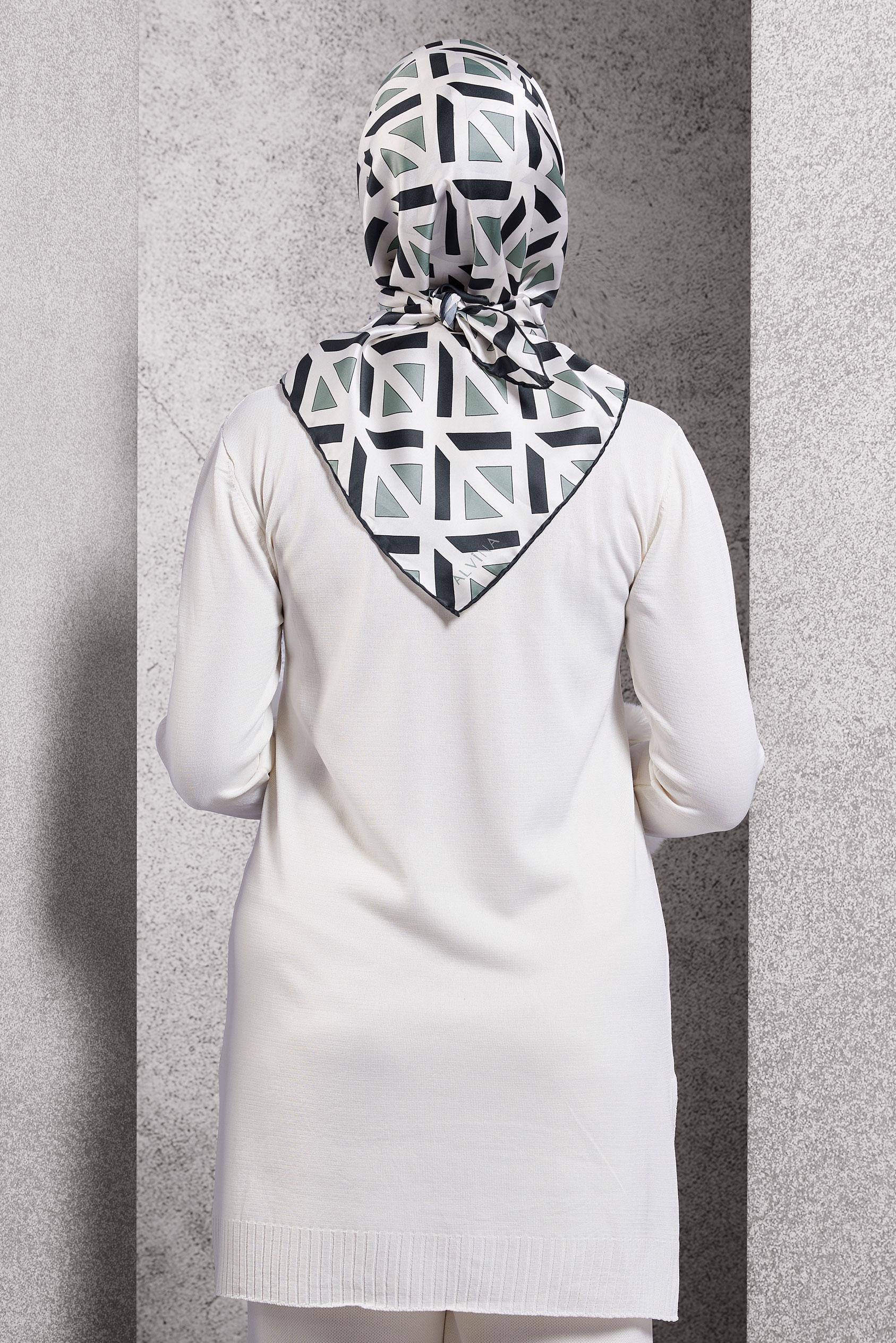 Hijab clothing NAVY BLUE ALVINA SILK SCARF 50476