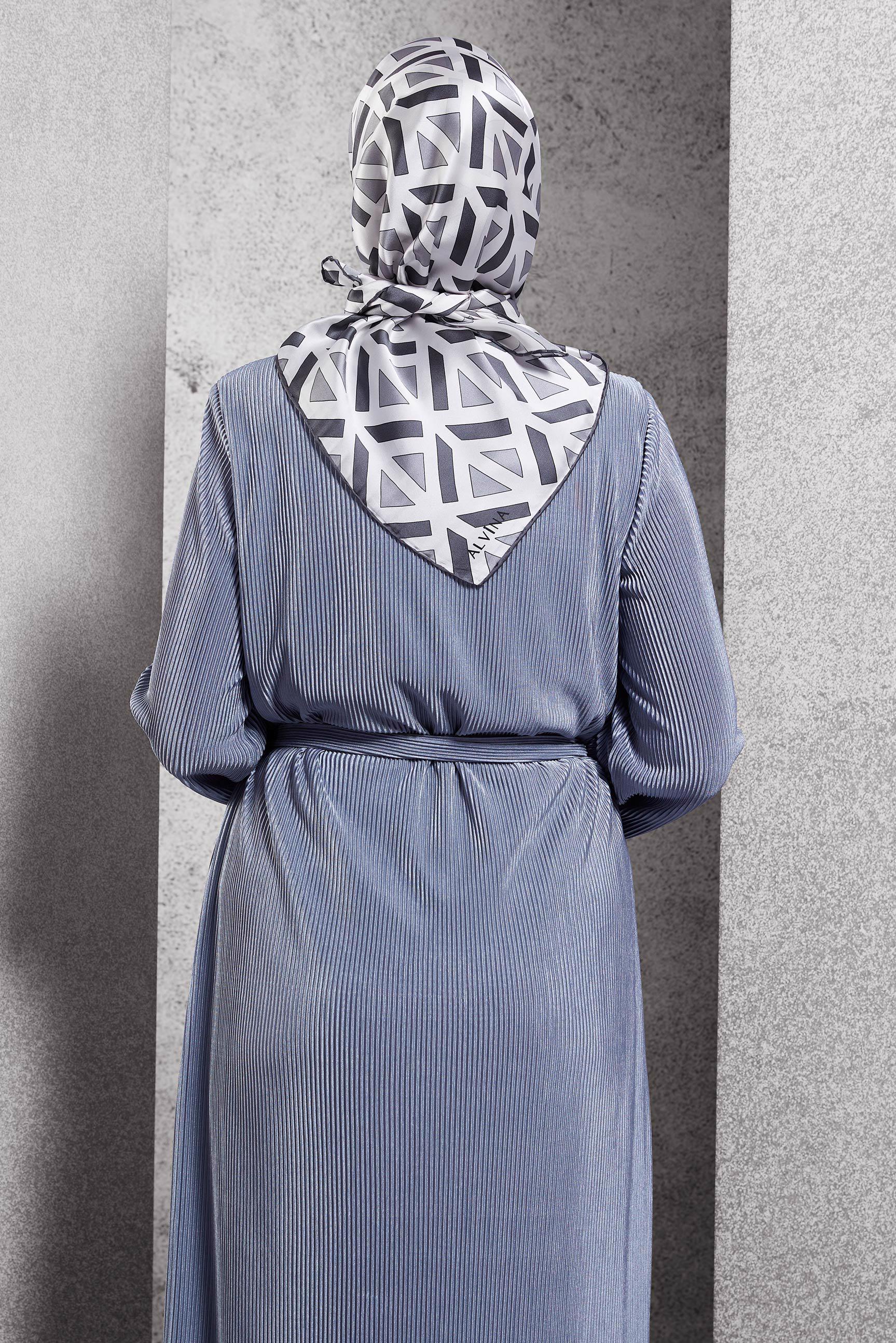 Vêtements hijab GRIS ÉCHARPE EN SOIE ALVINA 50476