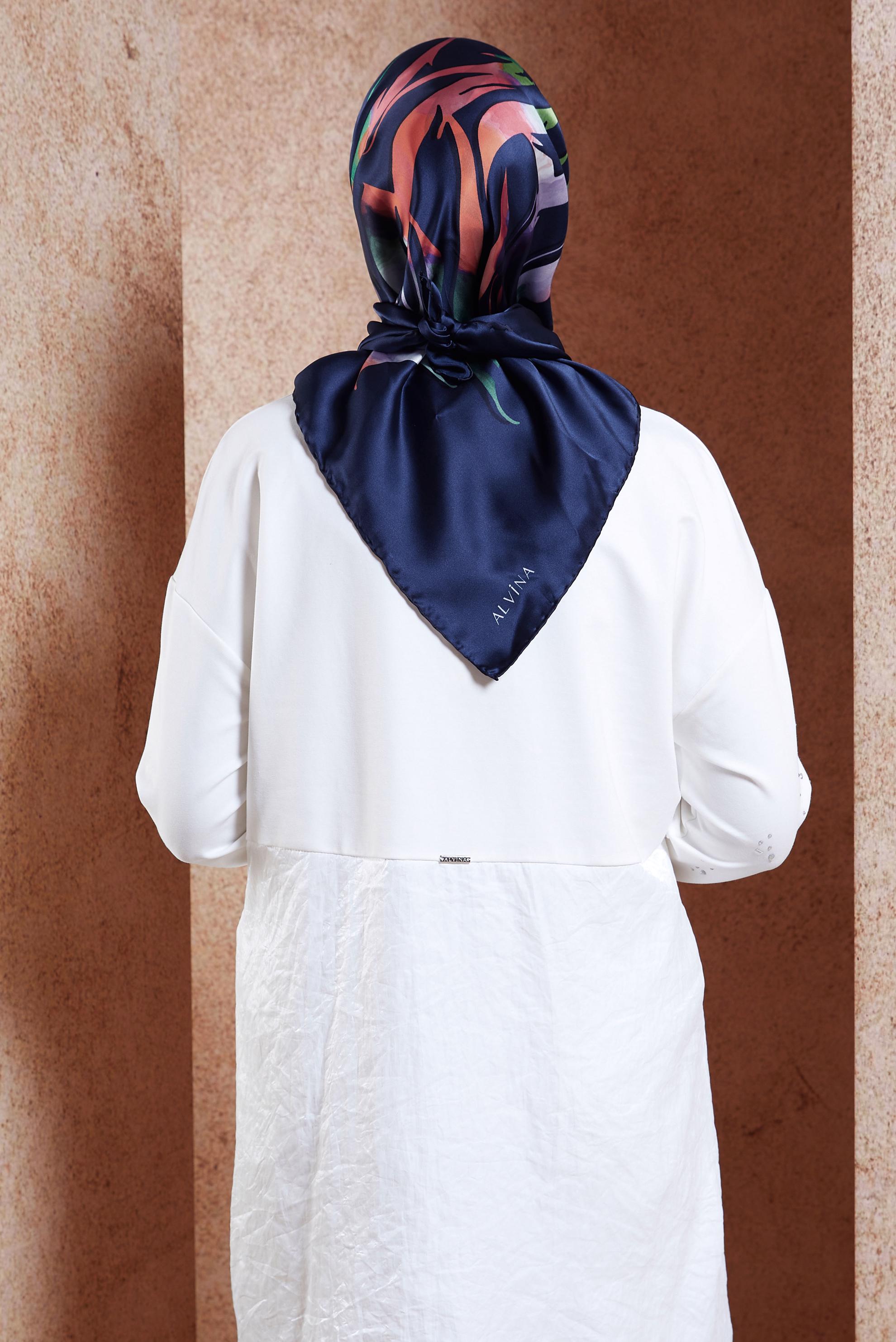 Tesettür giyim LACİVERT ALVİNA İPEK EŞARP 50479