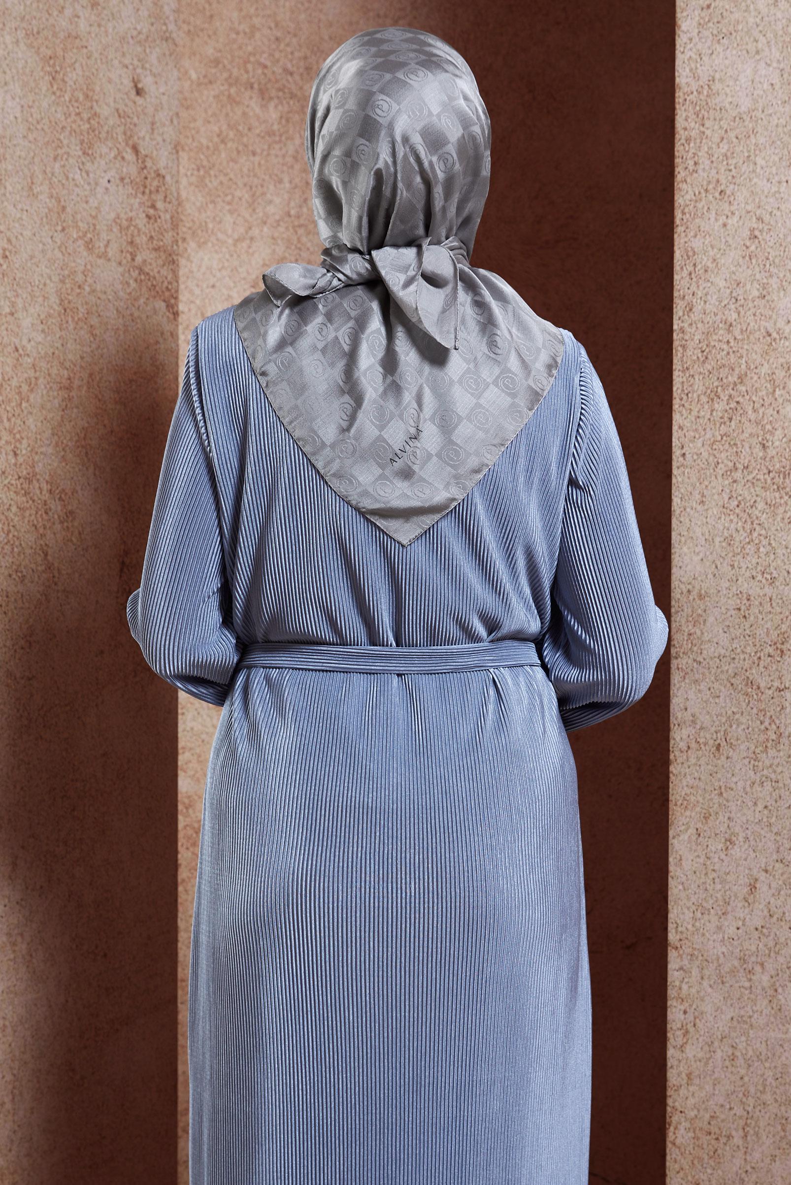 Tesettür giyim GRİ ALVİNA MONOGRAM EŞARP 8451