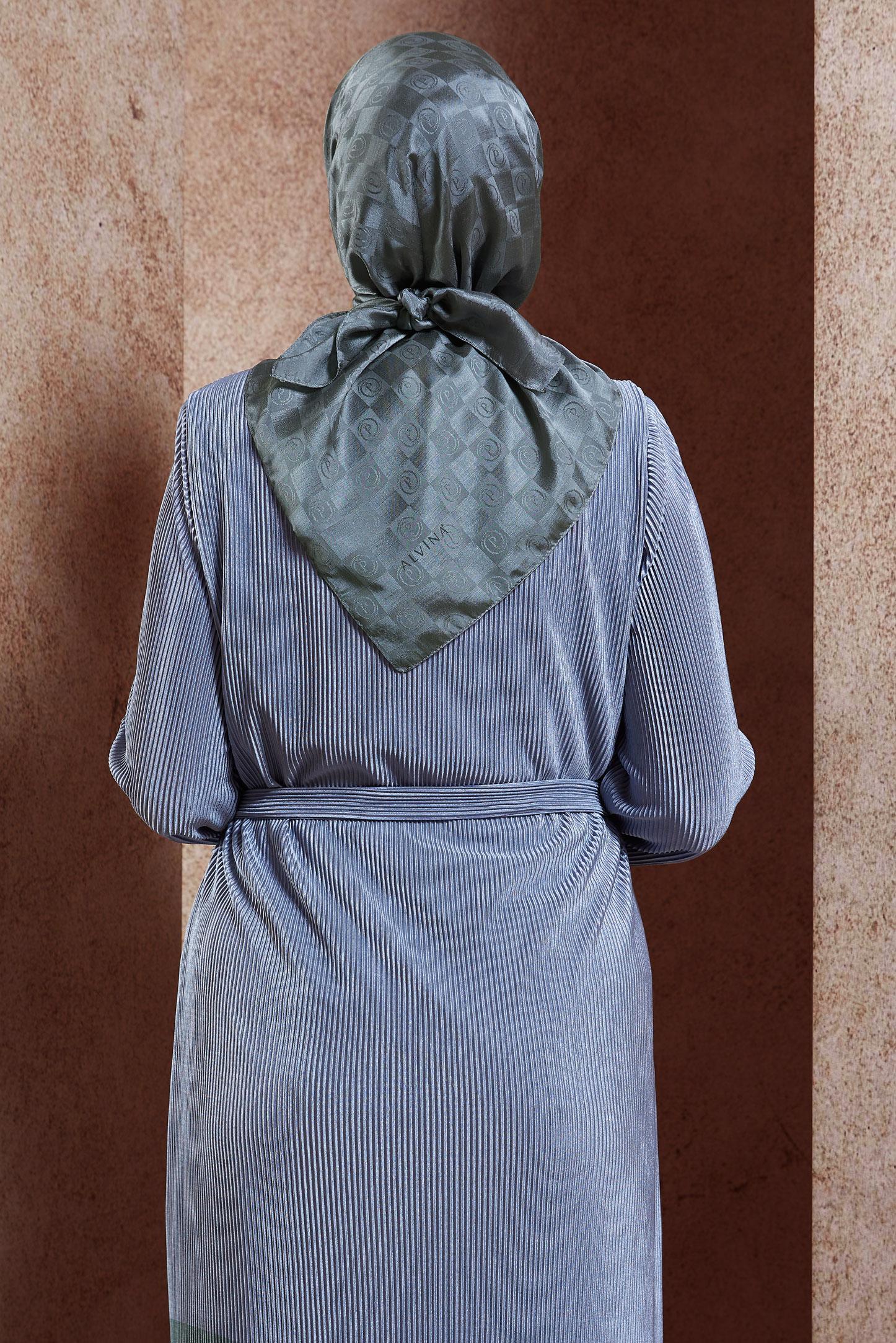 Tesettür giyim GRİ ALVİNA MONOGRAM EŞARP 8451