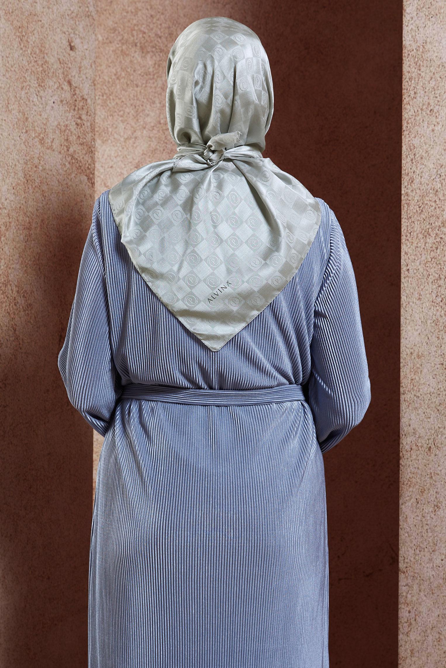 Tesettür giyim GÜMÜŞ ALVİNA MONOGRAM EŞARP 8451