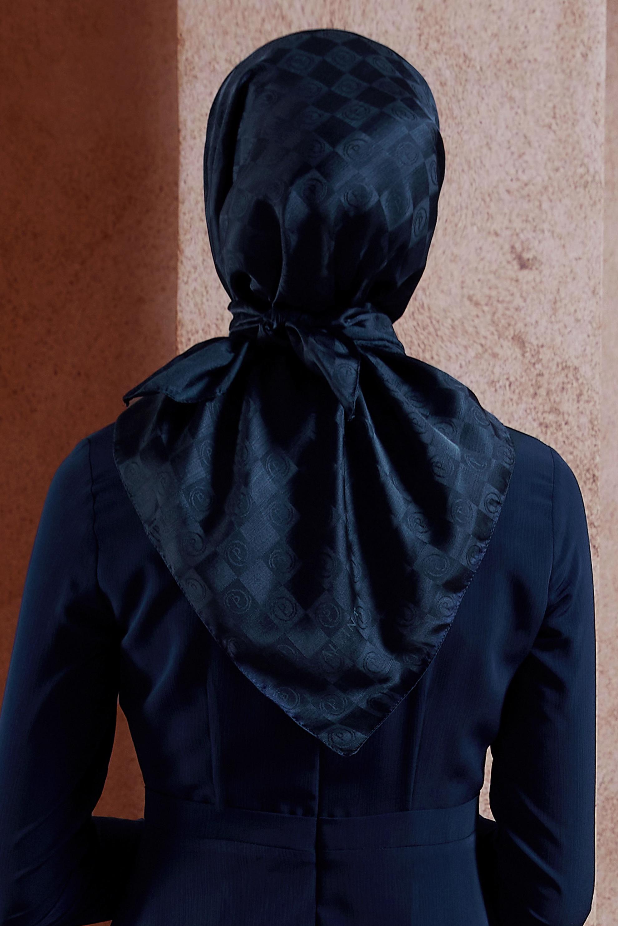 Tesettür giyim LACİVERT ALVİNA MONOGRAM EŞARP 8451