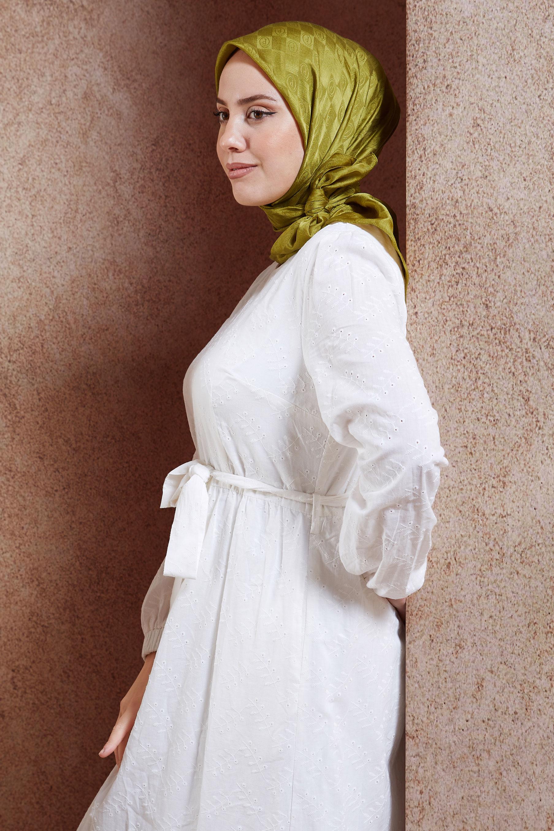 Tesettür giyim YEŞİL ALVİNA MONOGRAM EŞARP 8451