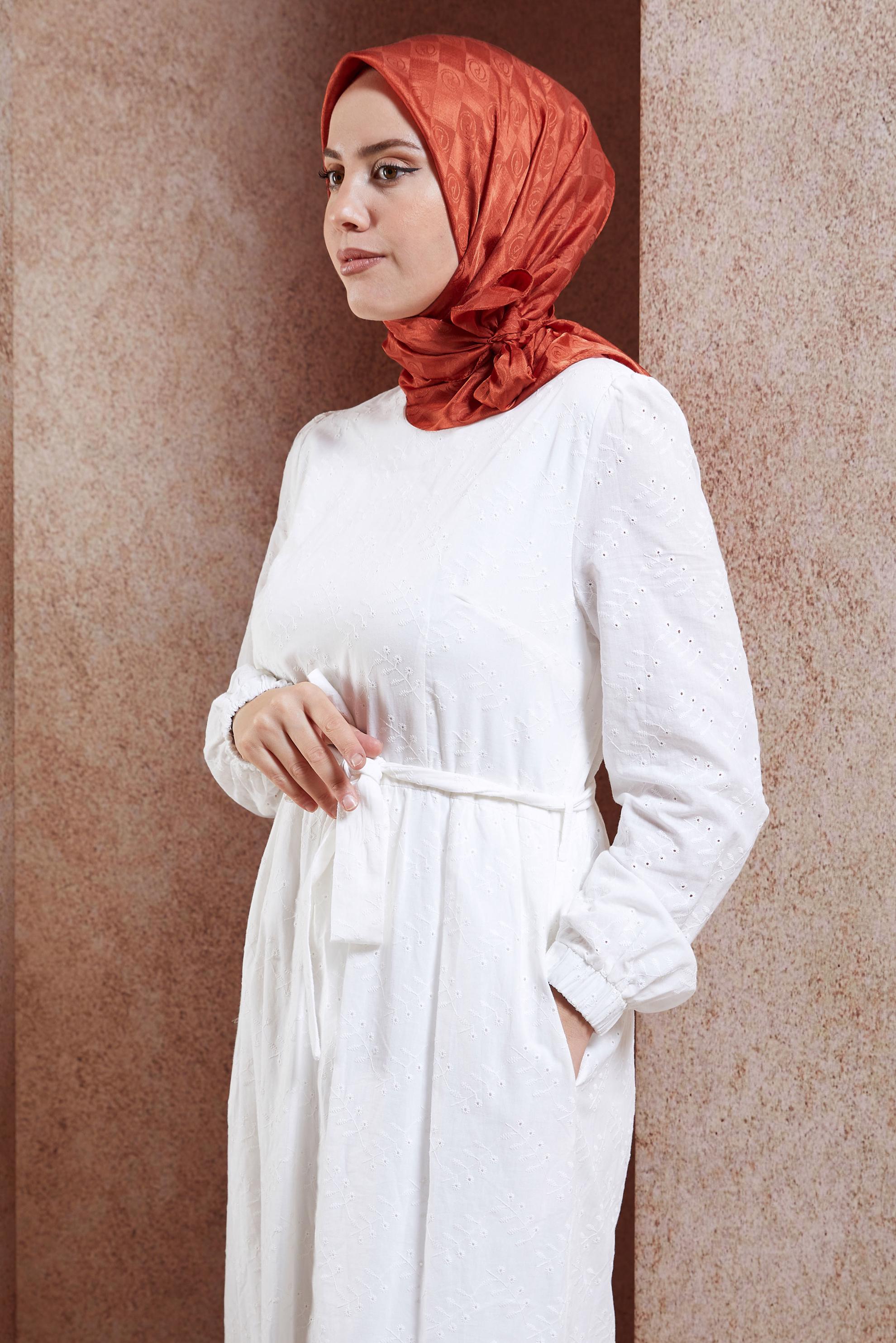 Tesettür giyim PUDRA ALVİNA MONOGRAM EŞARP 8451