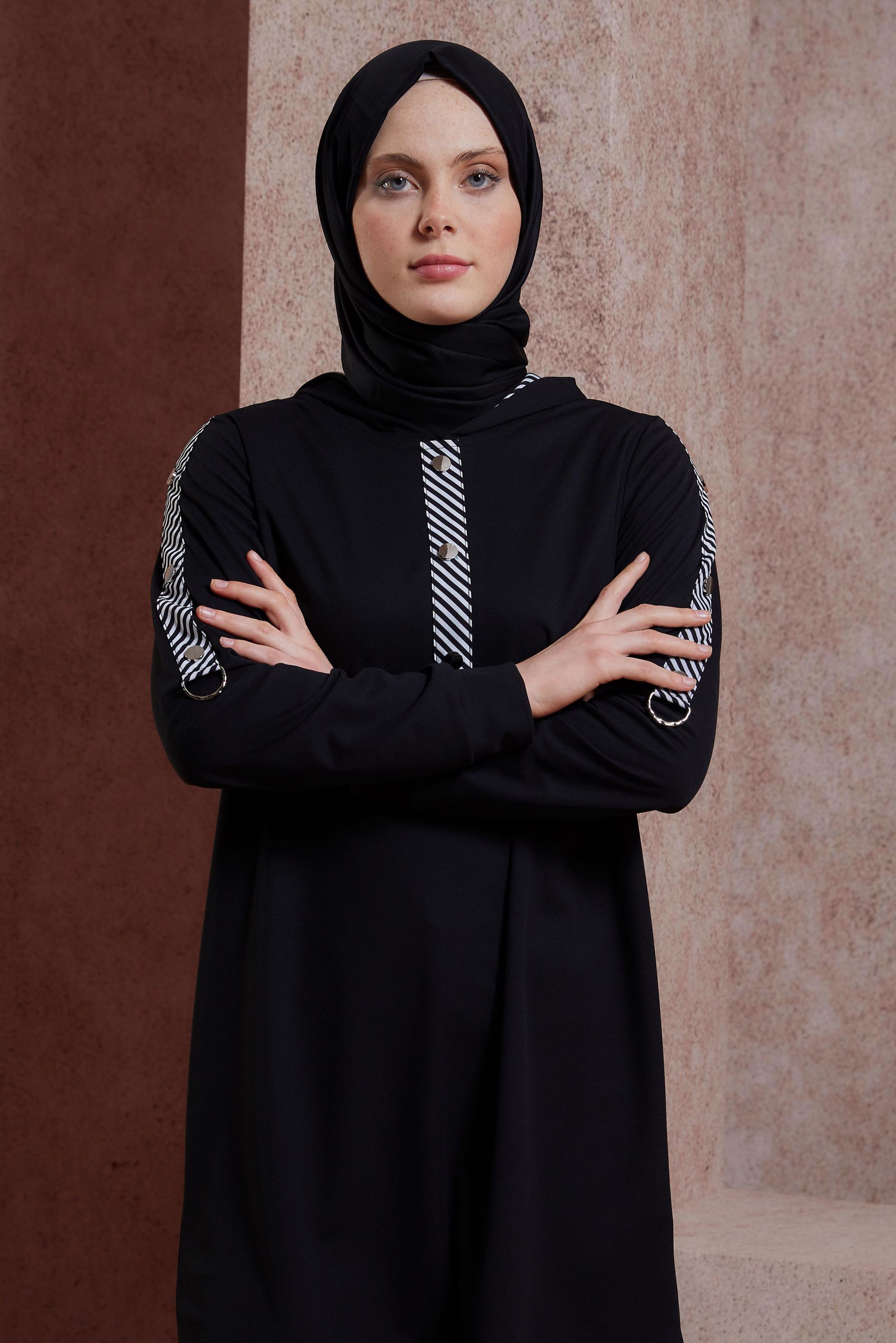 Tesettür giyim SİYAH KAPÜŞONLU EŞOFMAN TUNİK 43783