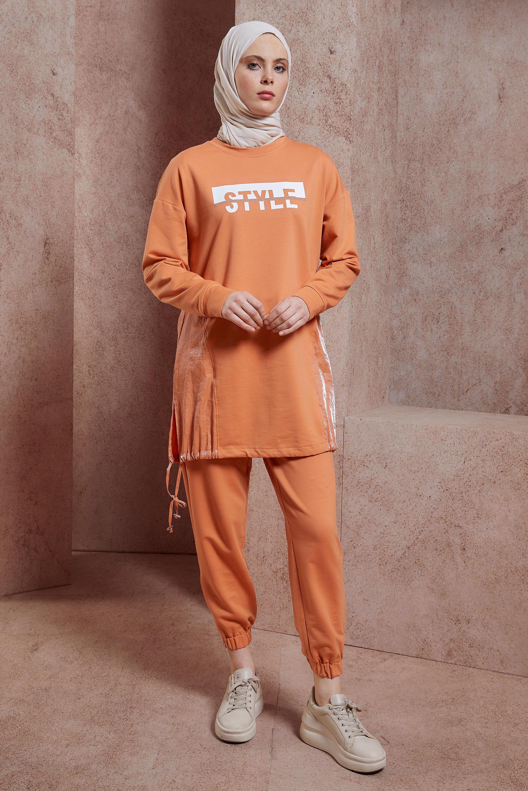 Tesettür giyim TURUNCU YAZI BASKILI PANTOLONLU EŞOFMAN TAKIM 44405