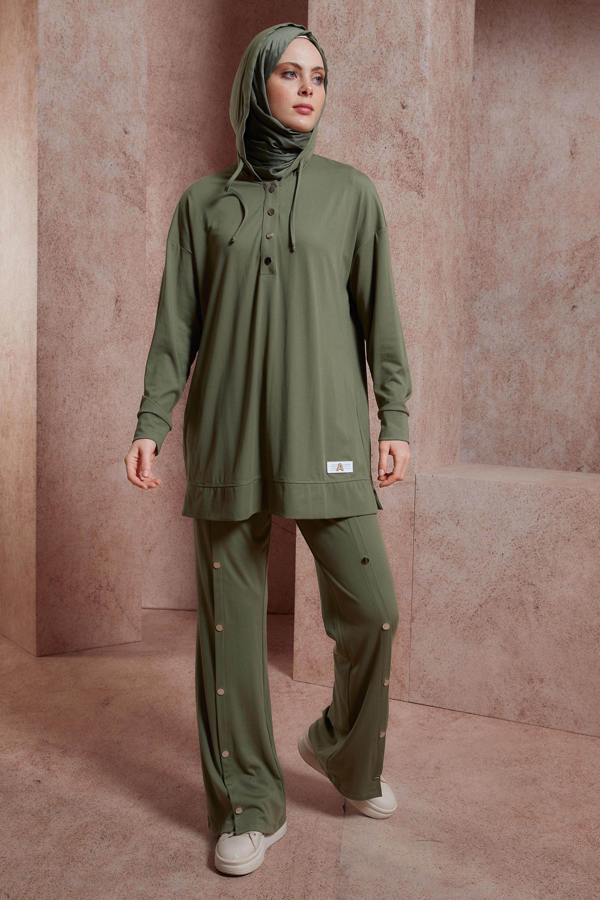 Tesettür giyim HAKİ KAPÜŞONLU PANTOLONLU EŞOFMAN TAKIM 44406