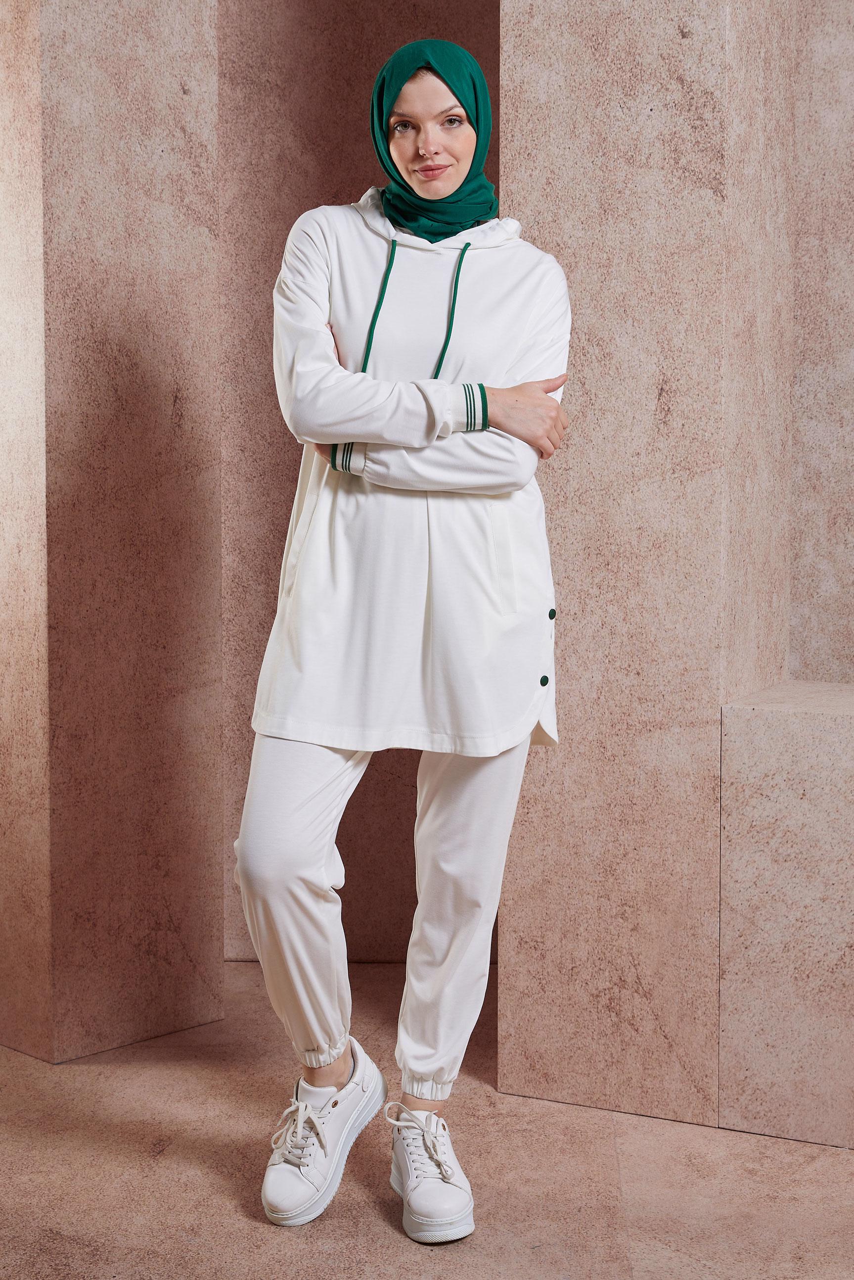Tesettür giyim BEYAZ KAPÜŞONLU EŞOFMAN TAKIM 44408