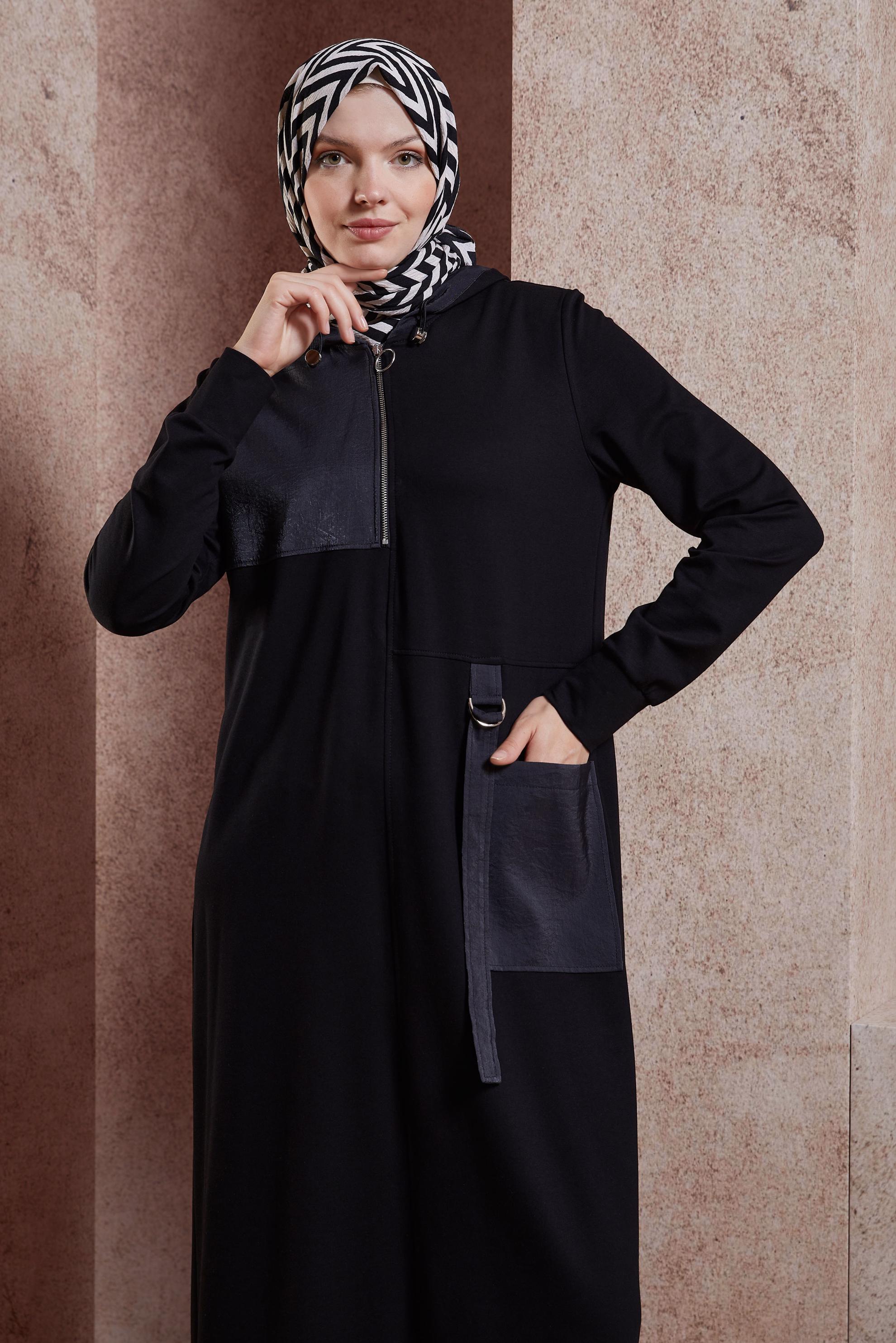 Tesettür giyim SİYAH KAPÜŞONLU EŞOFMAN ELBİSE 44443