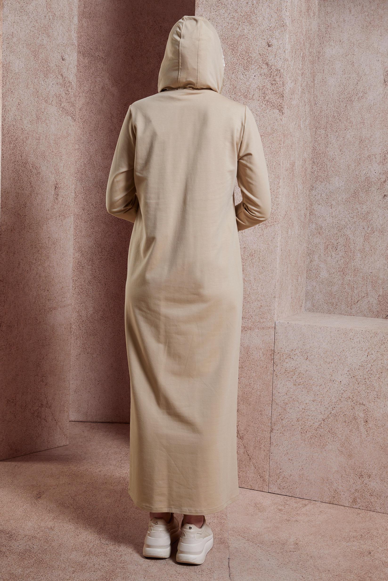 Tesettür giyim BEJ KAPÜŞONLU EŞOFMAN ELBİSE 44443