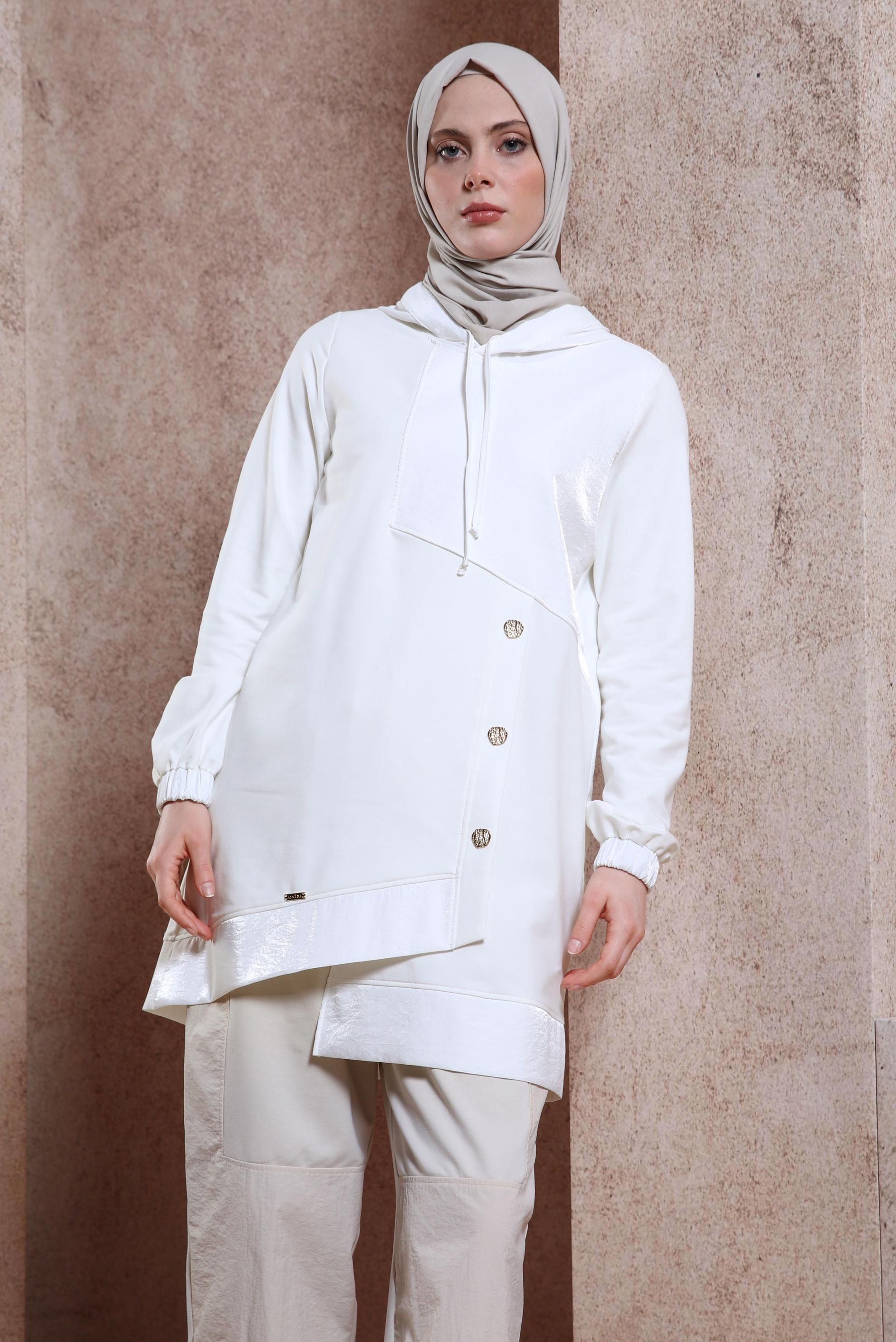 Tesettür giyim BEYAZ KAPÜŞONLU EŞOFMAN TUNİK 44484