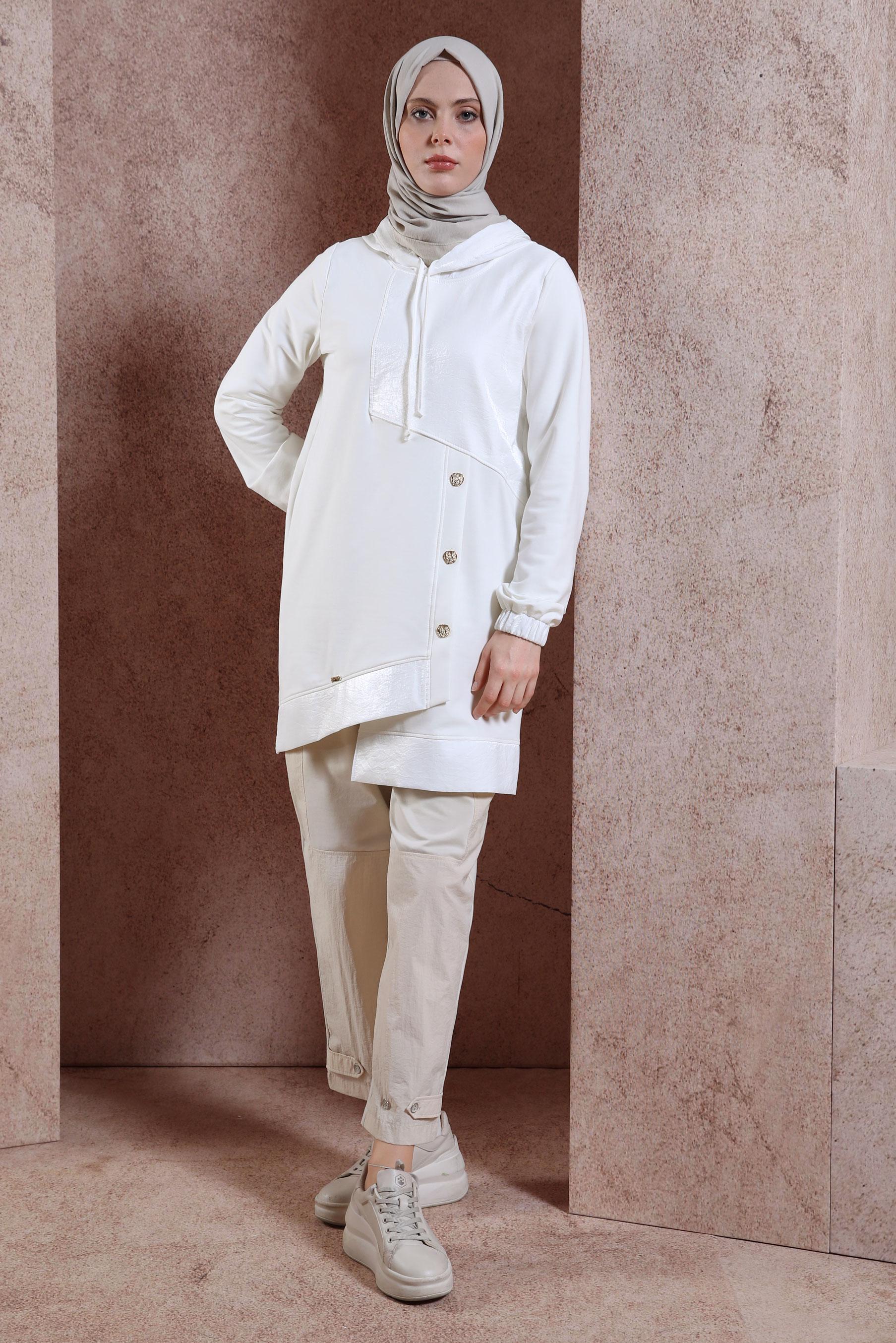 Tesettür giyim BEYAZ KAPÜŞONLU EŞOFMAN TUNİK 44484