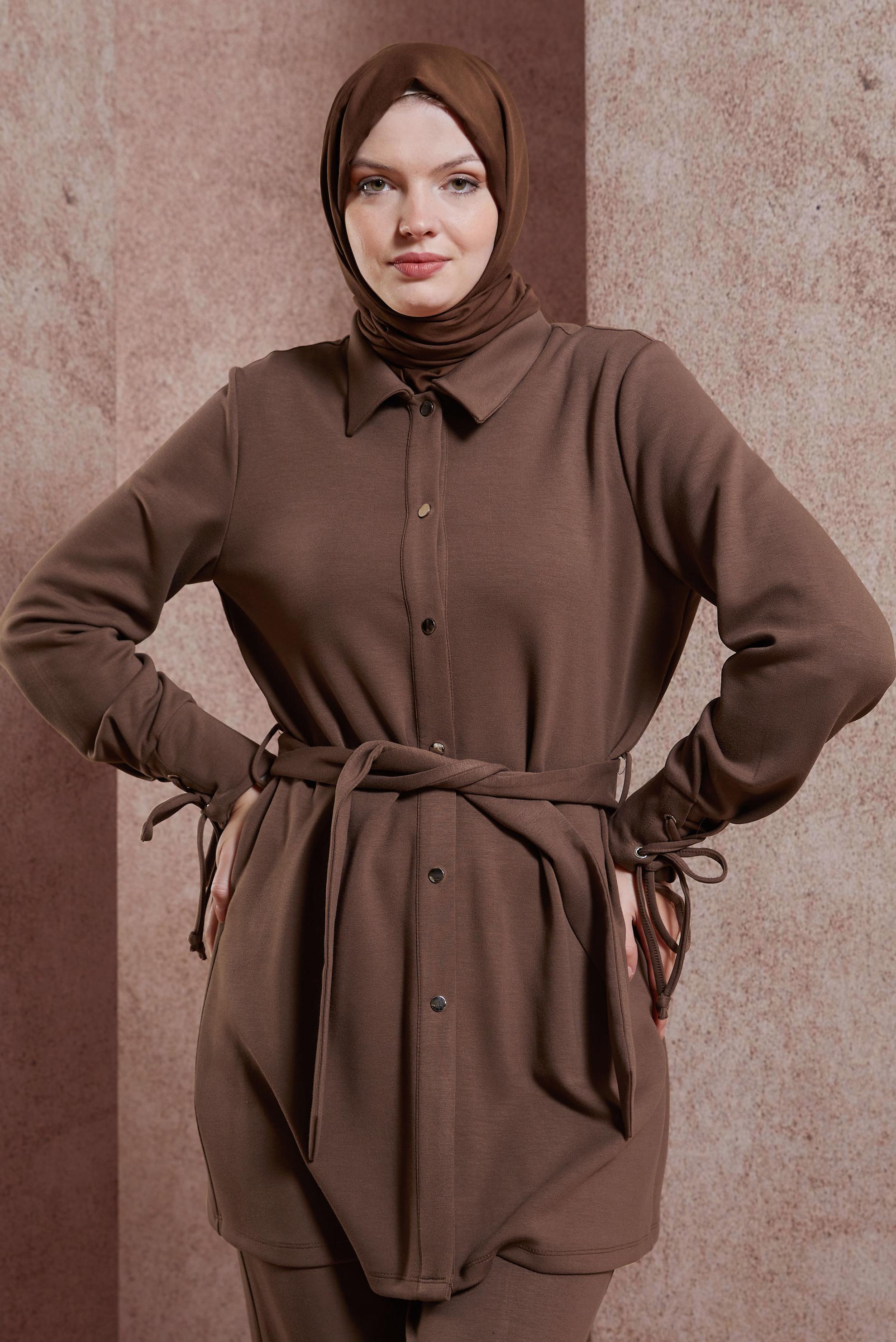 Tesettür giyim KAHVE KUŞAKLI PANTOLONLU TAKIM 44499