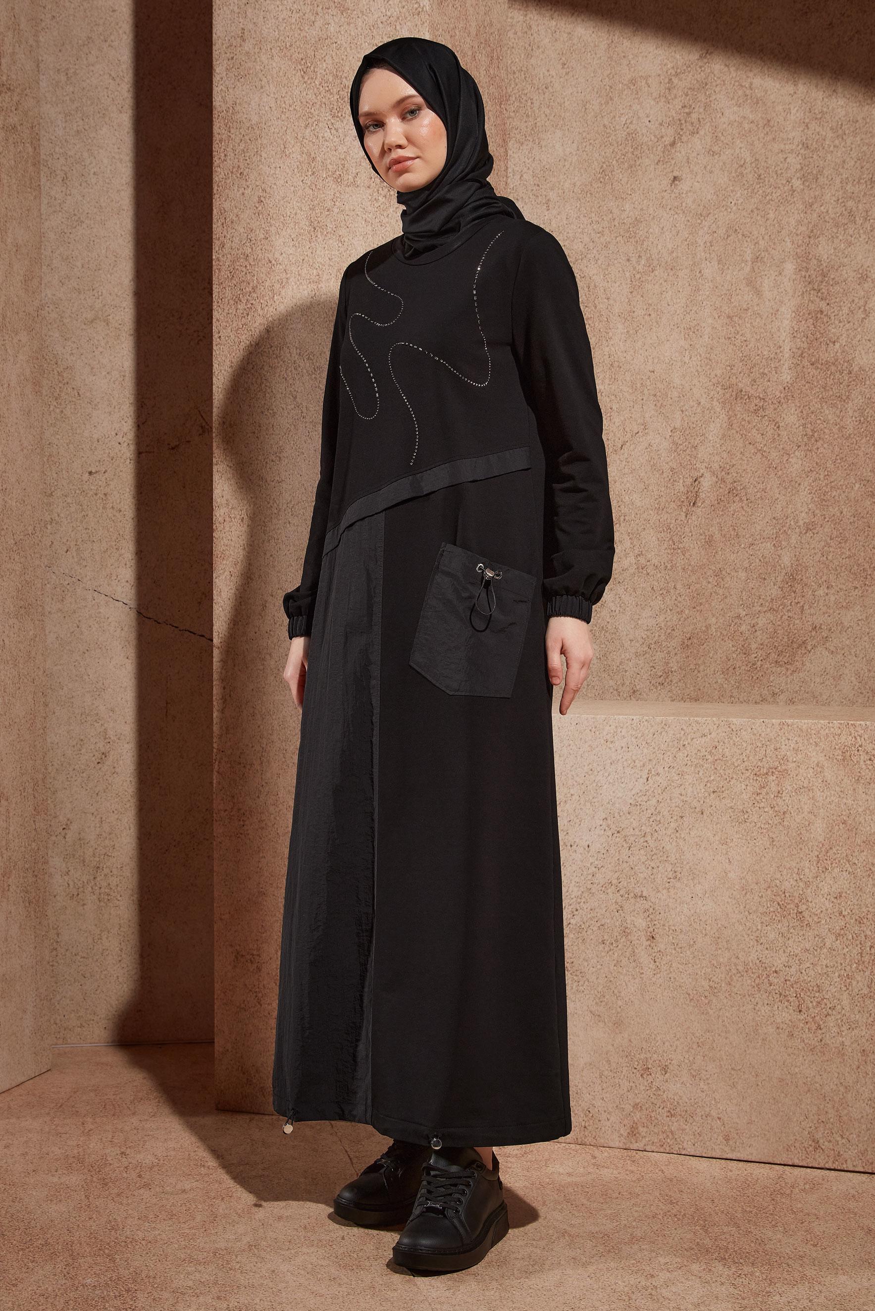 Tesettür giyim SİYAH CEPLİ EŞOFMAN ELBİSE 44515