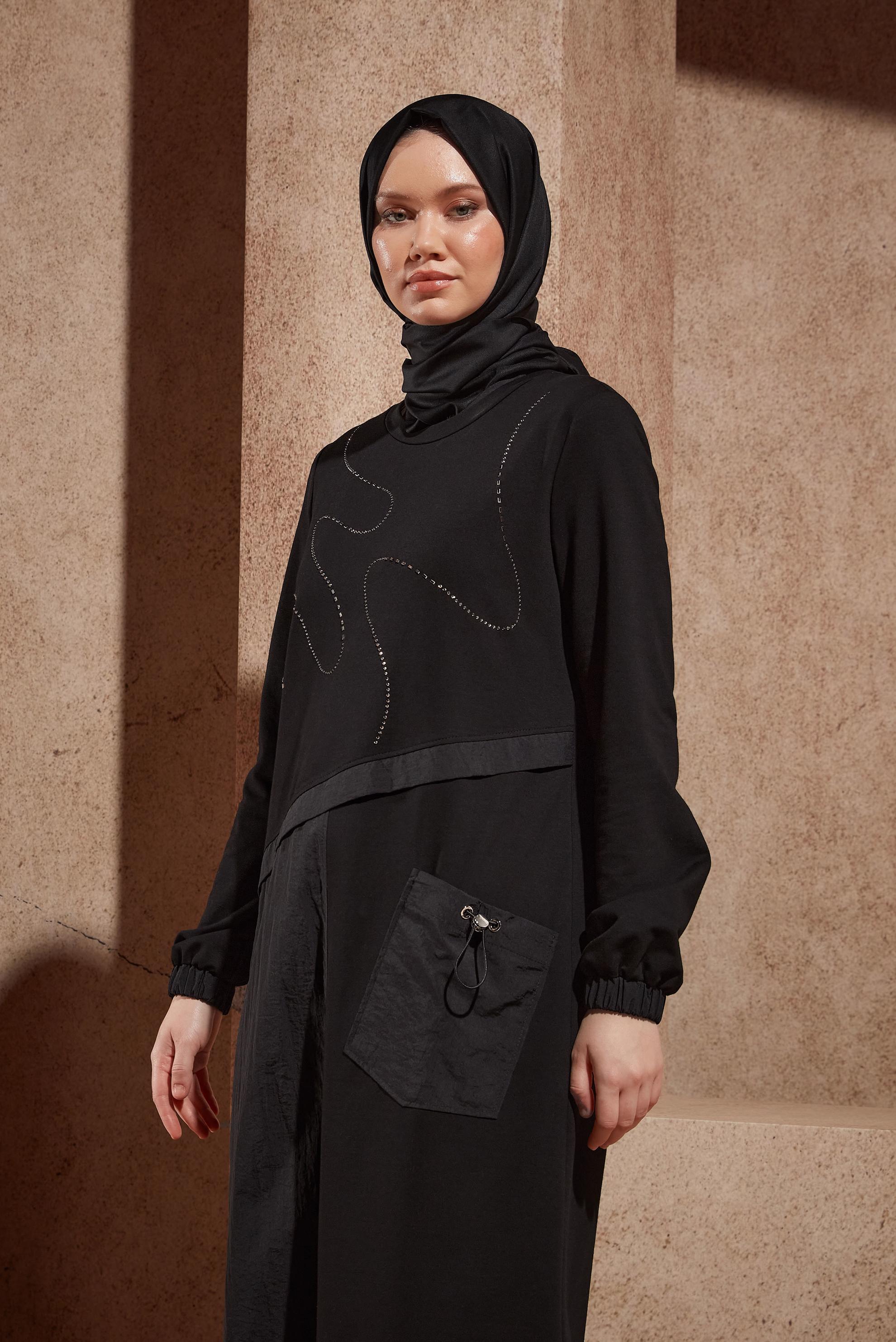 Tesettür giyim SİYAH CEPLİ EŞOFMAN ELBİSE 44515