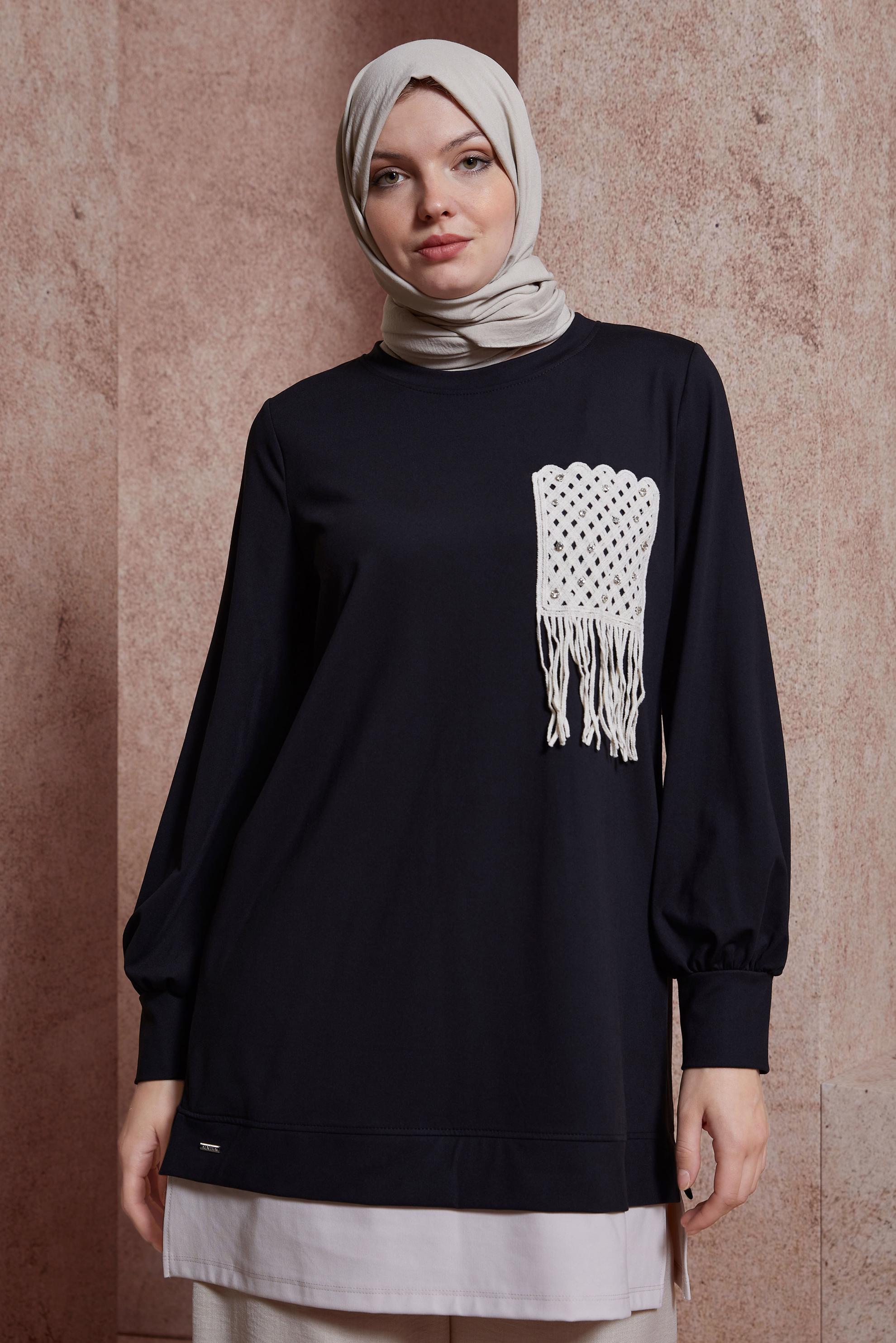 Tesettür giyim SİYAH PÜSKÜL DETAYLI EŞOFMAN TUNİK 44559