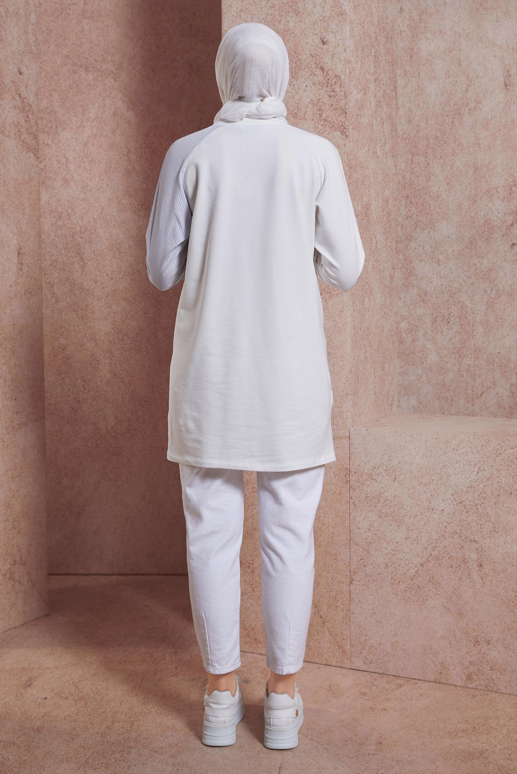 Tesettür giyim BEYAZ YAZI BASKILI EŞOFMAN TUNİK 44619