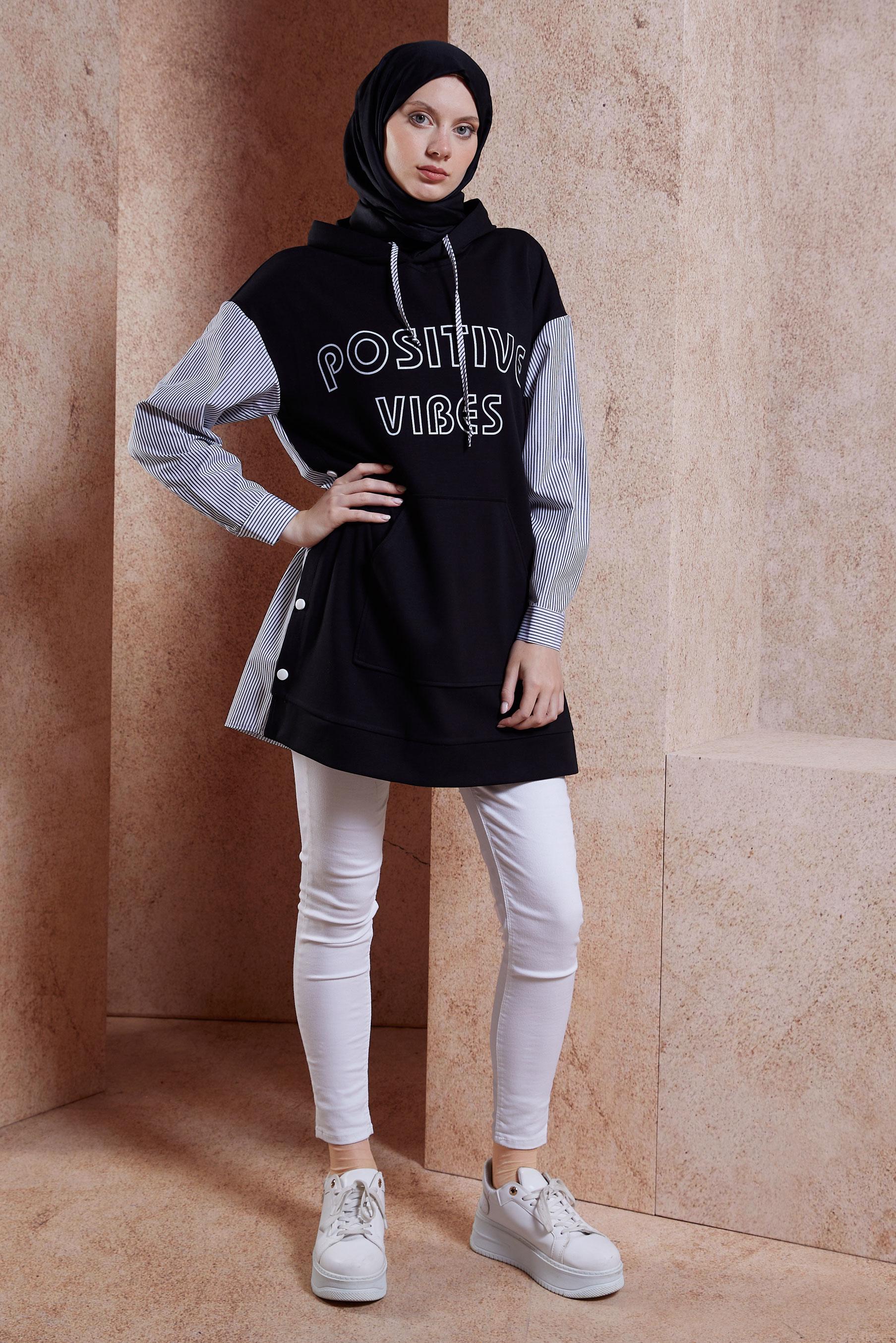 Tesettür giyim SİYAH KAPÜŞONLU ÇİZGİLİ EŞOFMAN TUNİK 44620