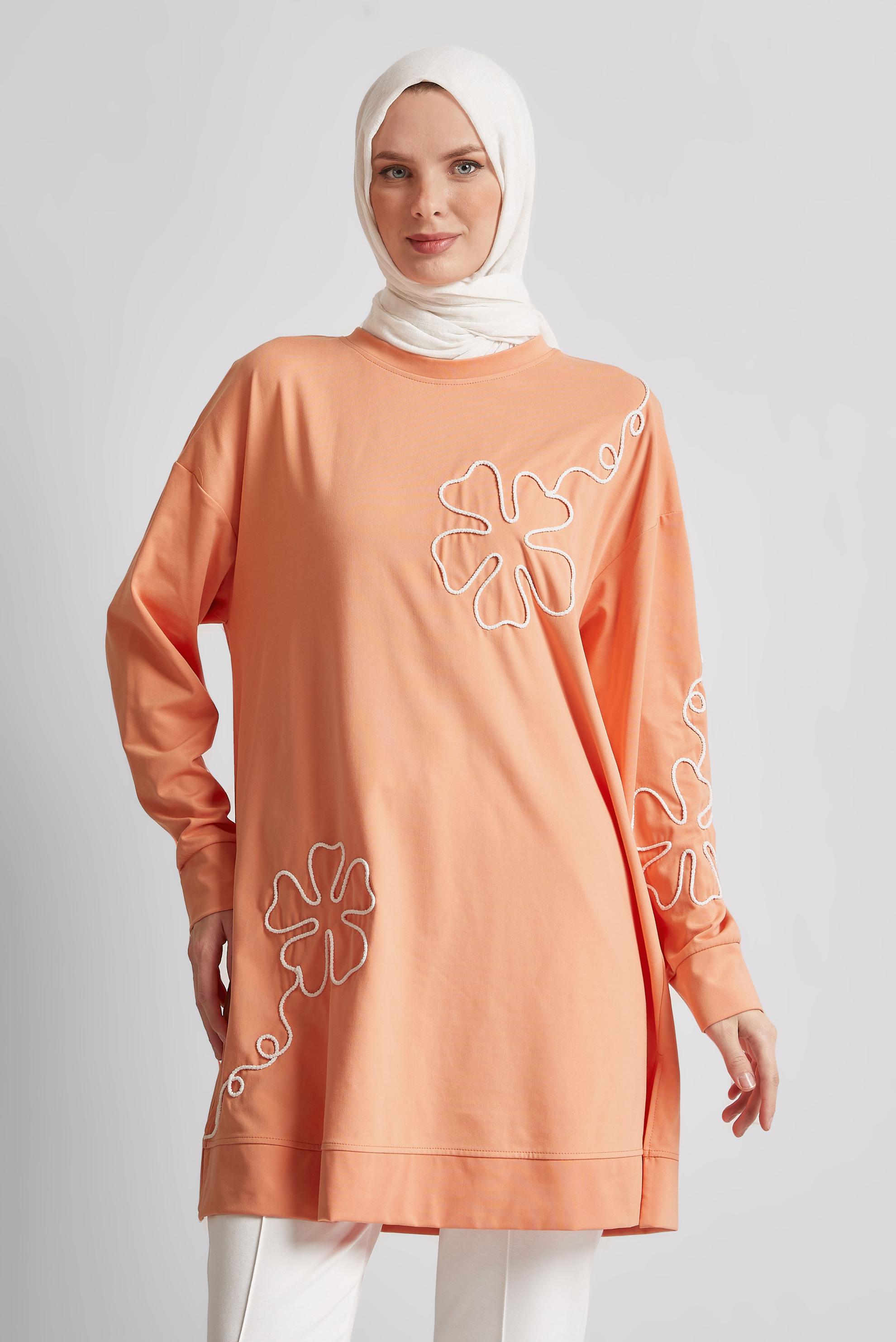 Tesettür giyim TURUNCU NAKIŞ DETAYLI EŞOFMAN TUNİK 44624