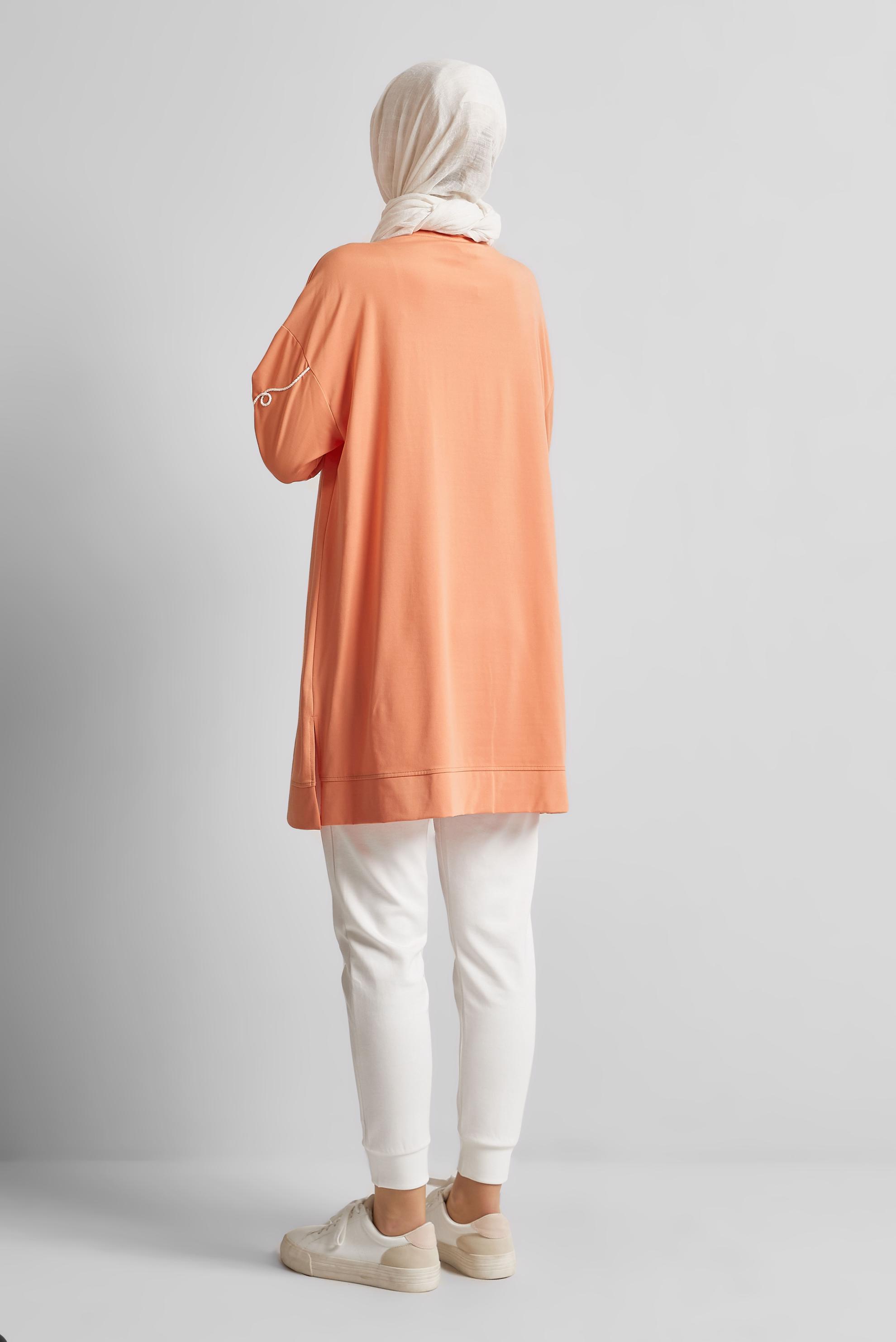 Tesettür giyim TURUNCU NAKIŞ DETAYLI EŞOFMAN TUNİK 44624