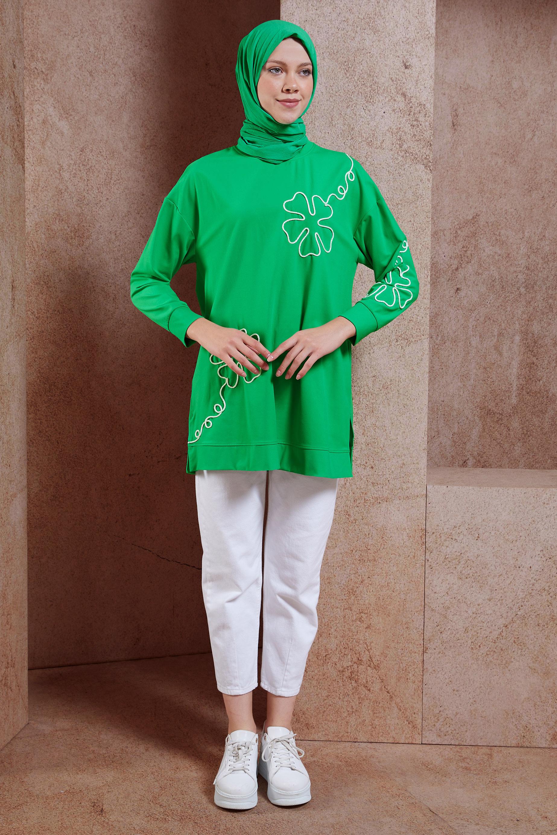 Tesettür giyim YEŞİL NAKIŞ DETAYLI EŞOFMAN TUNİK 44624