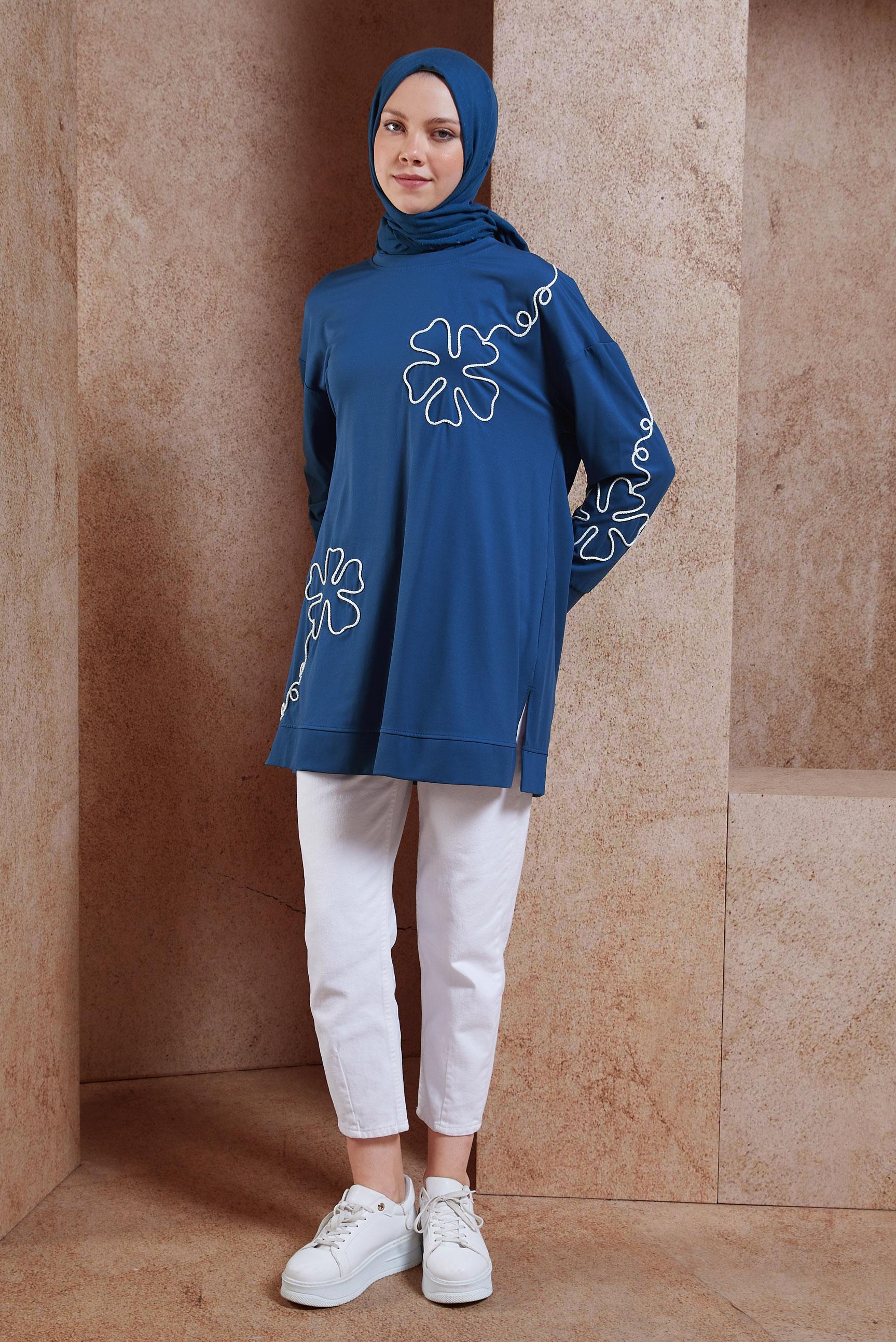 Tesettür giyim LACİVERT NAKIŞ DETAYLI EŞOFMAN TUNİK 44624