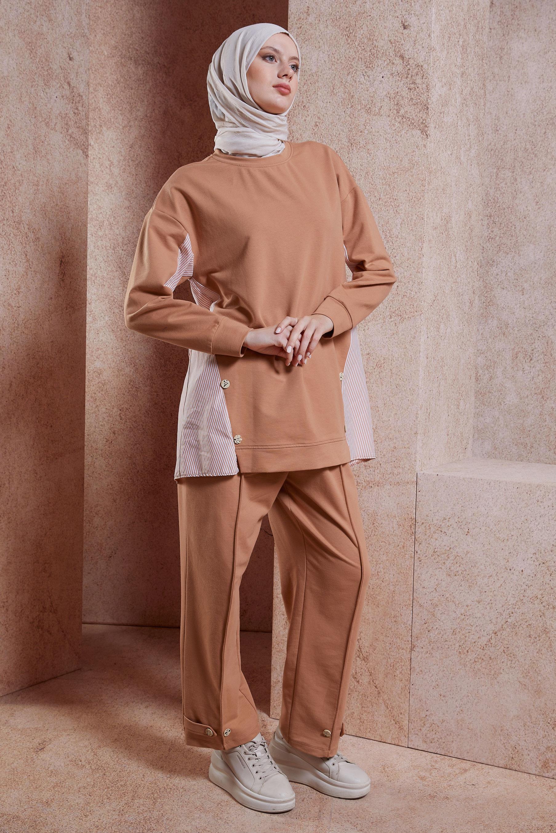 Tesettür giyim PEMBE ÇİZGİLİ PANTOLONLU EŞOFMAN TAKIM 44637