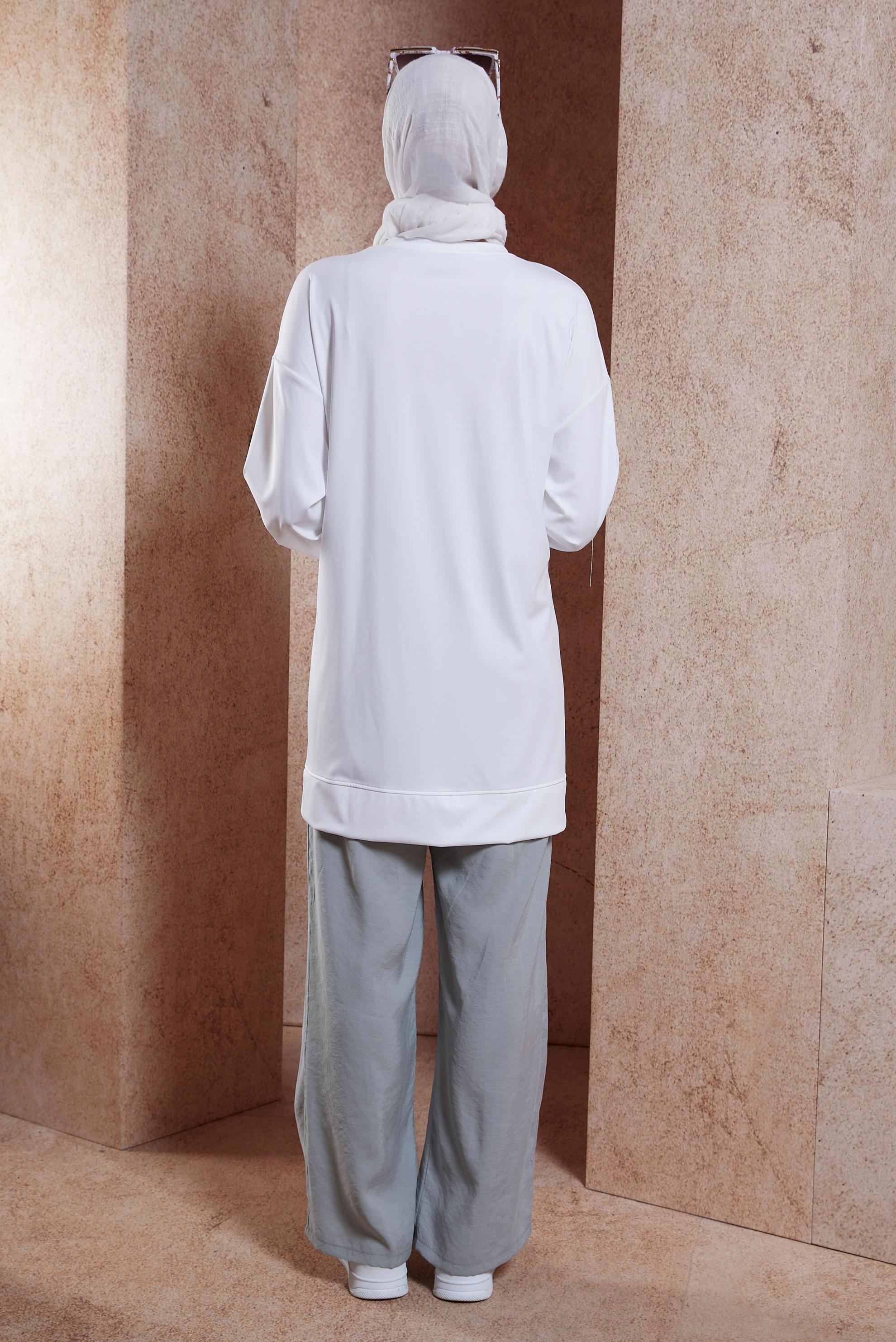 Tesettür giyim BEYAZ ZİNCİR DETAYLI EŞOFMAN TUNİK 44638