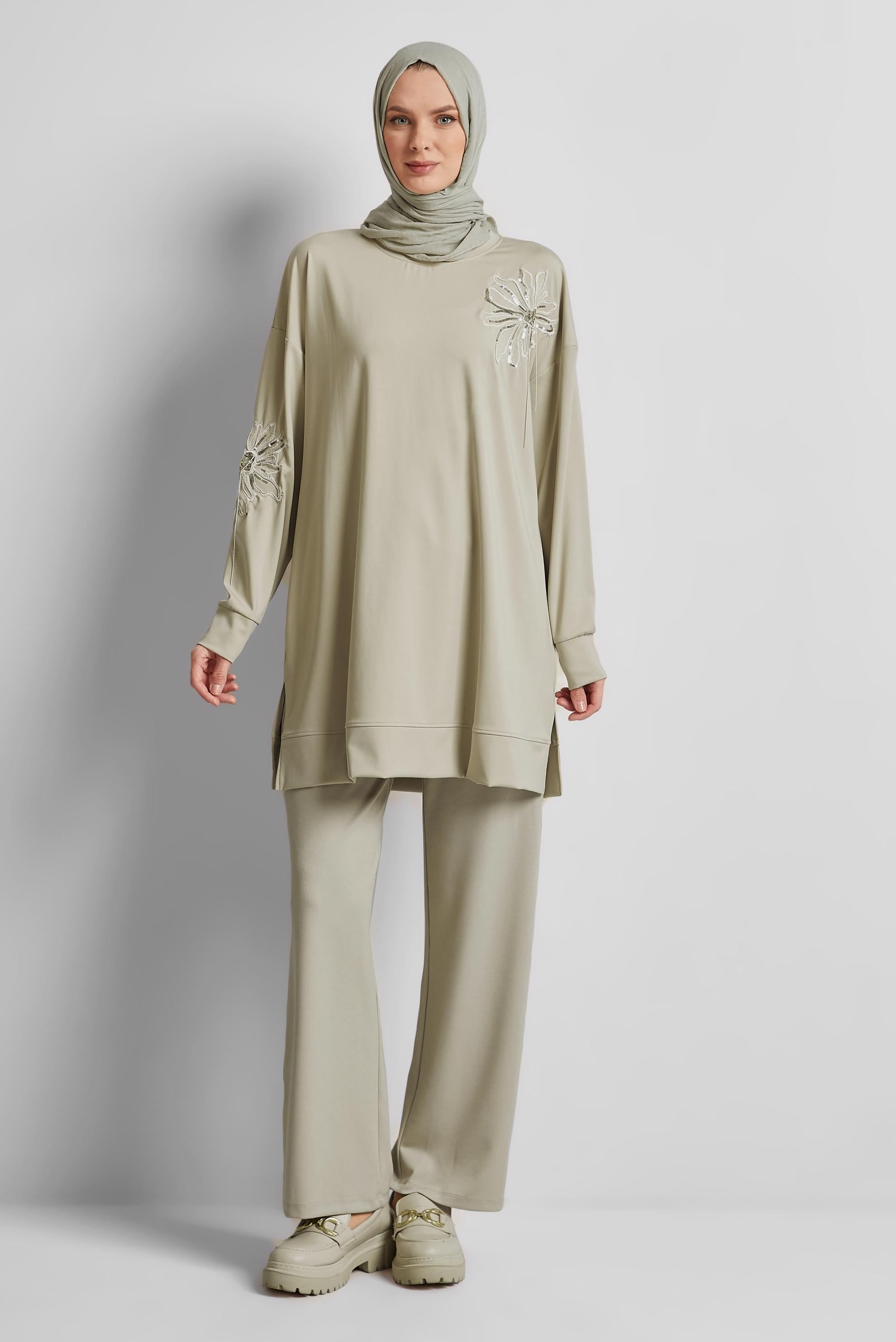 Tesettür giyim BEJ ZİNCİR DETAYLI EŞOFMAN TUNİK 44638