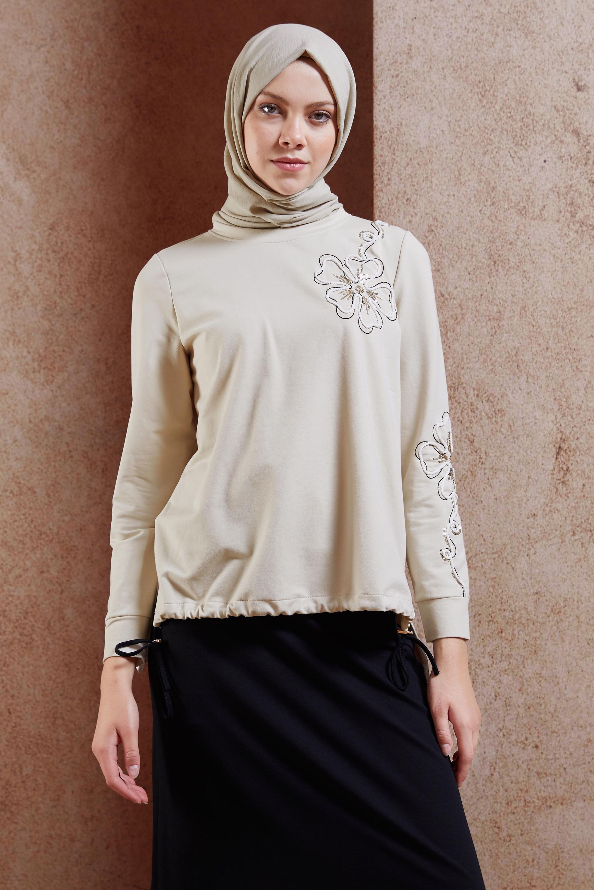 Tesettür giyim SİYAH ETEKLİ İŞLEMELİ EŞOFMAN TAKIM 44699