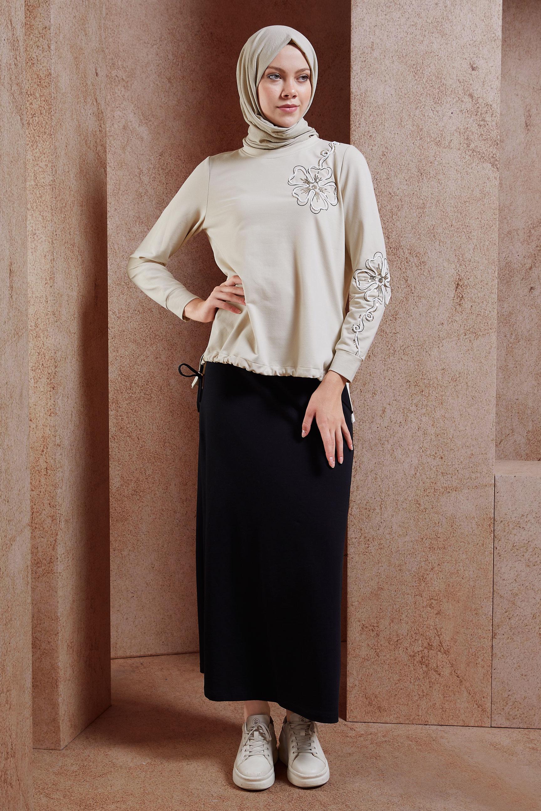 Tesettür giyim SİYAH ETEKLİ İŞLEMELİ EŞOFMAN TAKIM 44699