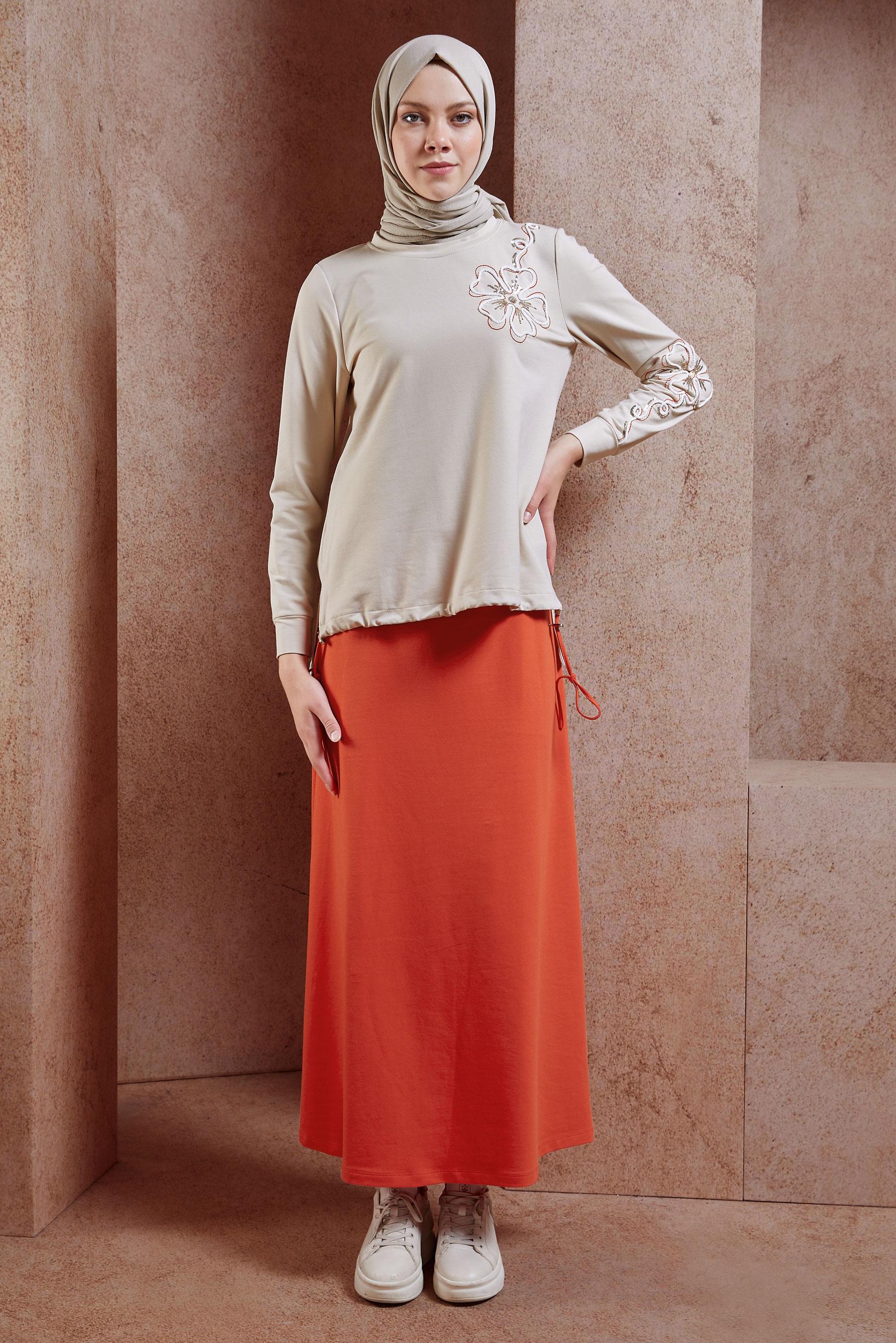 Tesettür giyim KIRMIZI ETEKLİ İŞLEMELİ EŞOFMAN TAKIM 44699