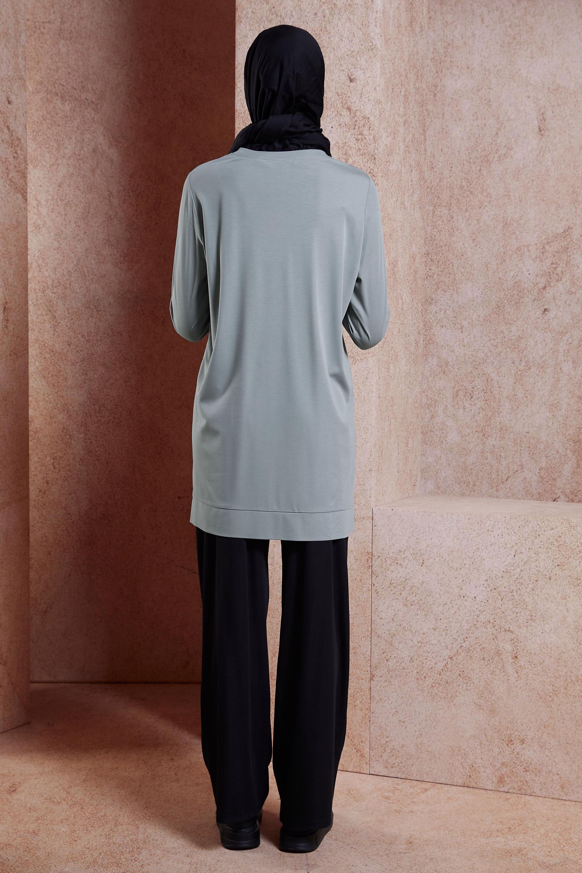 Tesettür giyim GRİ NAKIŞLI PANTOLONLU EŞOFMAN TAKIM 44700