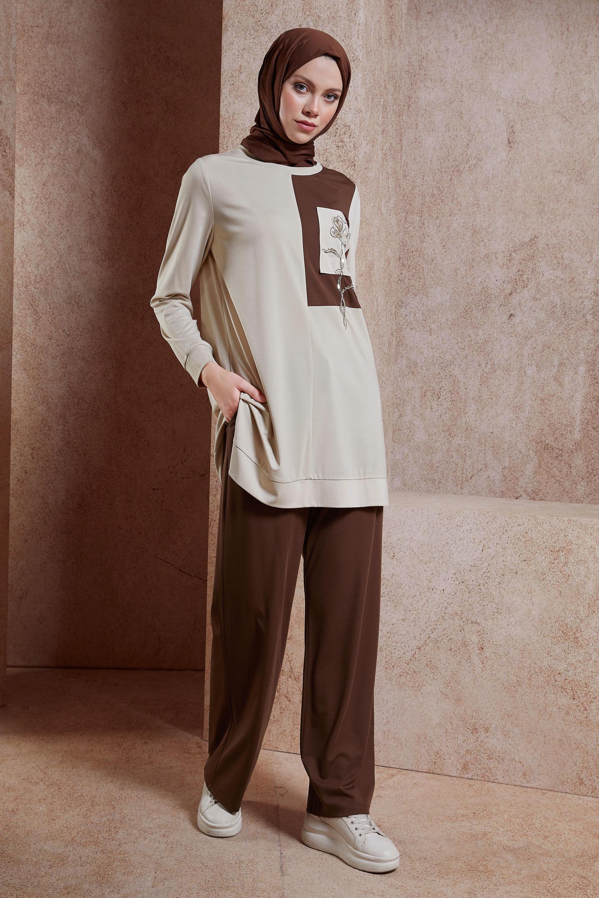 Tesettür giyim KUM NAKIŞLI PANTOLONLU EŞOFMAN TAKIM 44700