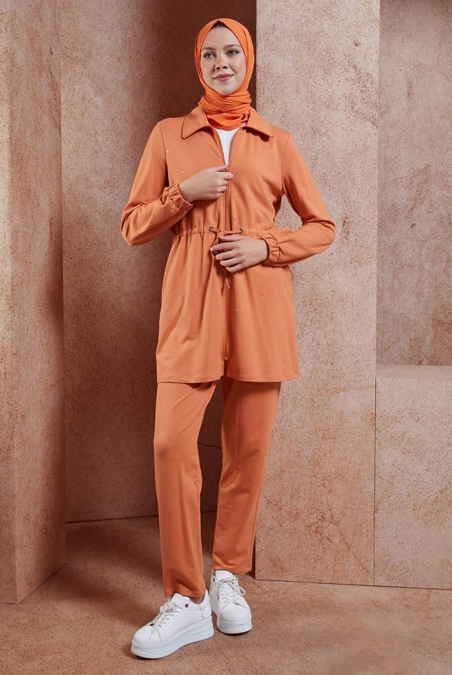 Tesettür giyim TURUNCU TAŞLI PANTOLONLU EŞOFMAN TAKIM 44702 - ALVİNA