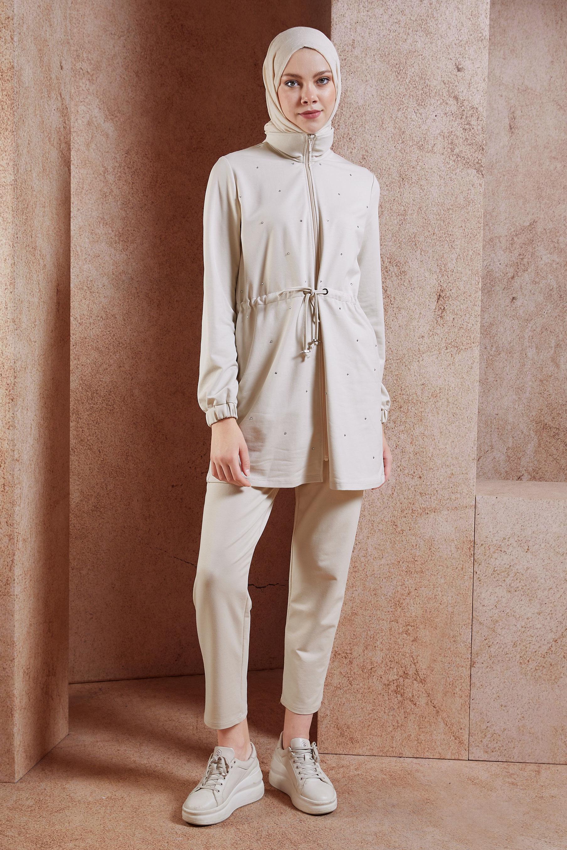 Tesettür giyim BEJ TAŞLI PANTOLONLU EŞOFMAN TAKIM 44702