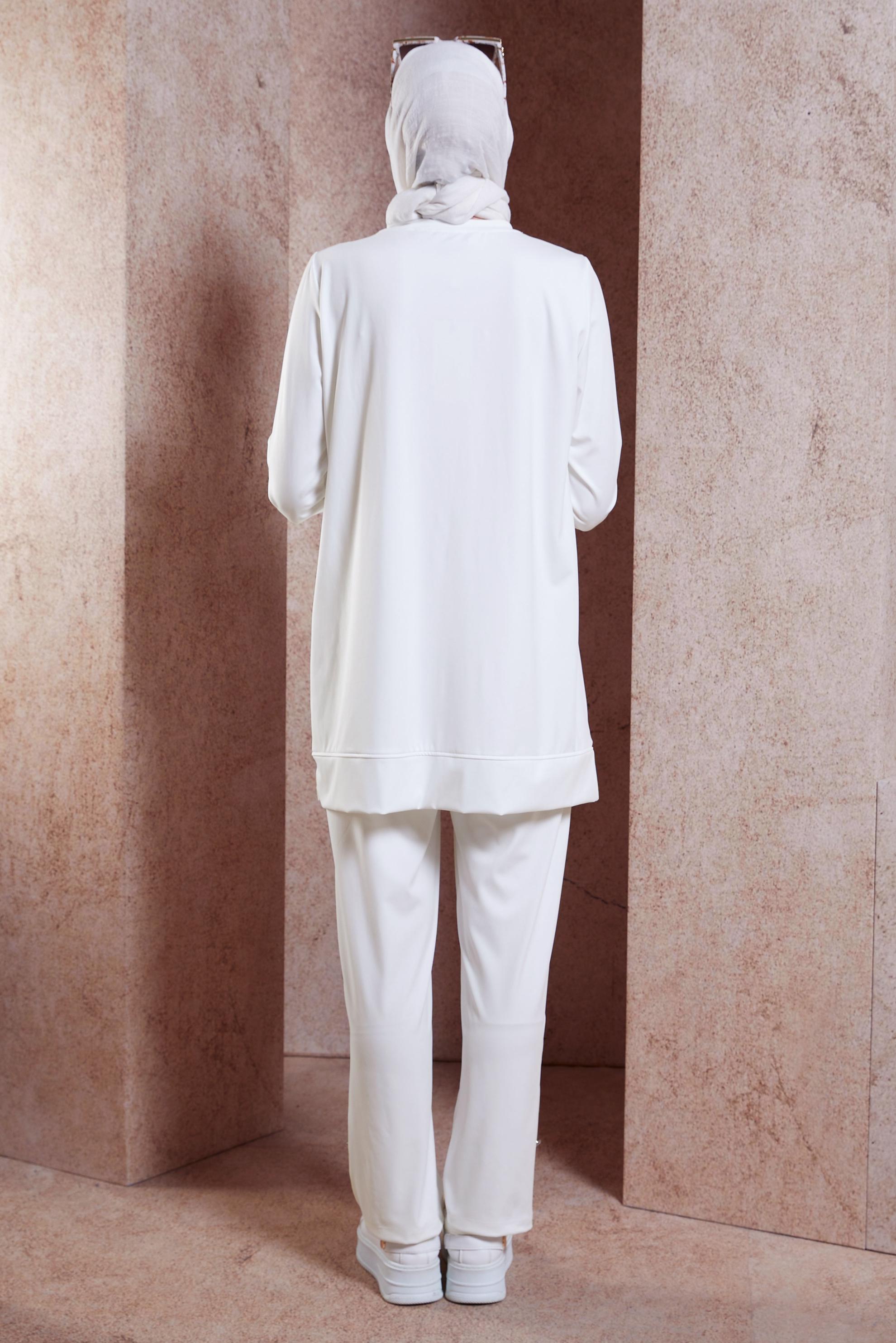 Tesettür giyim BEYAZ DÜĞME DETAYLI EŞOFMAN TAKIM 44705