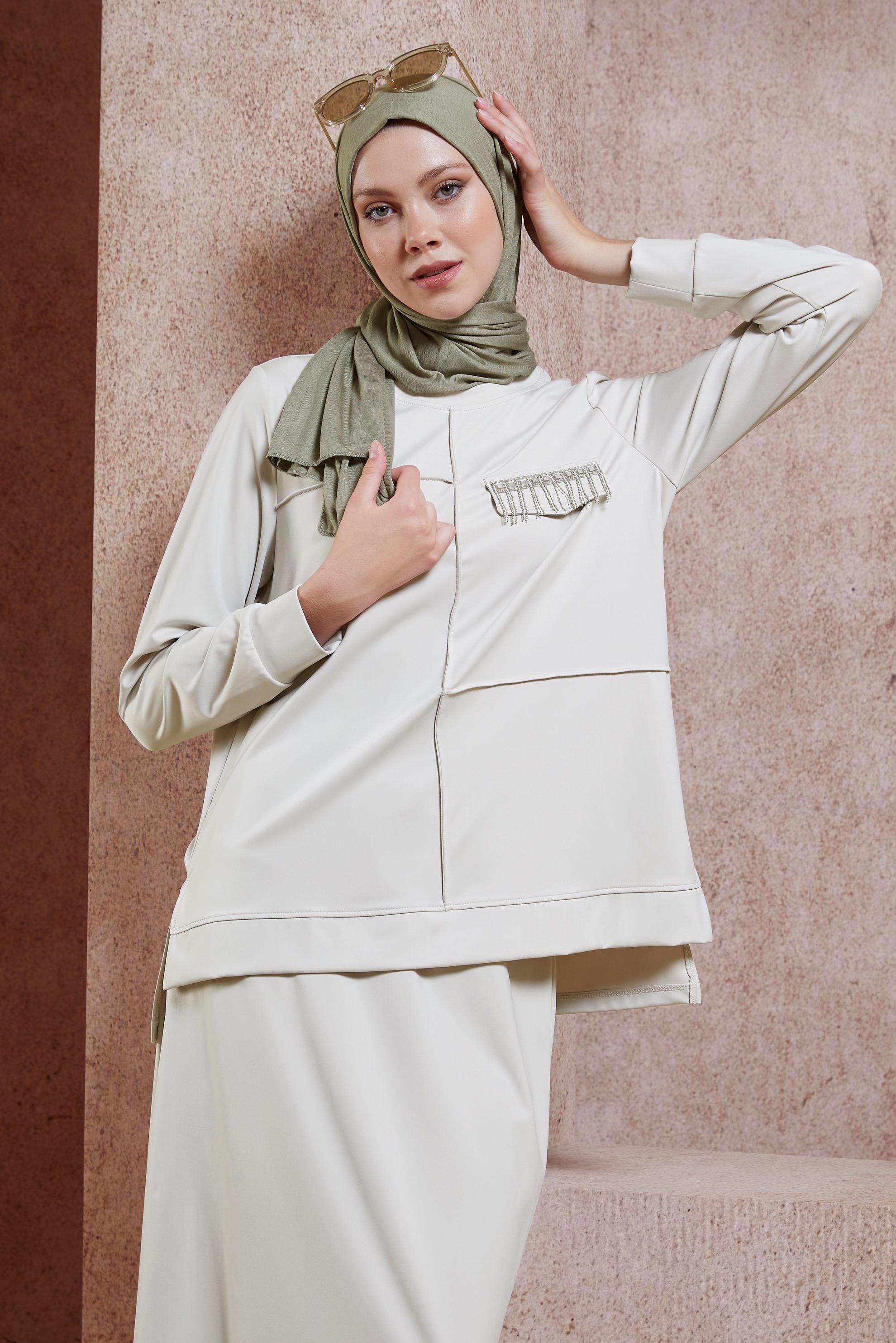 Tesettür giyim BEJ ETEKLİ TESETTÜR EŞOFMAN TAKIM 44706