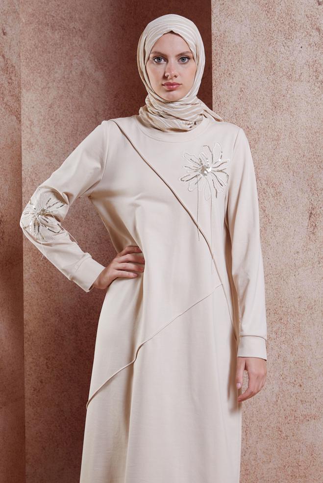Tesettür giyim BEJ İŞLEME DETAYLI EŞOFMAN ELBİSE 44708 - ALVİNA
