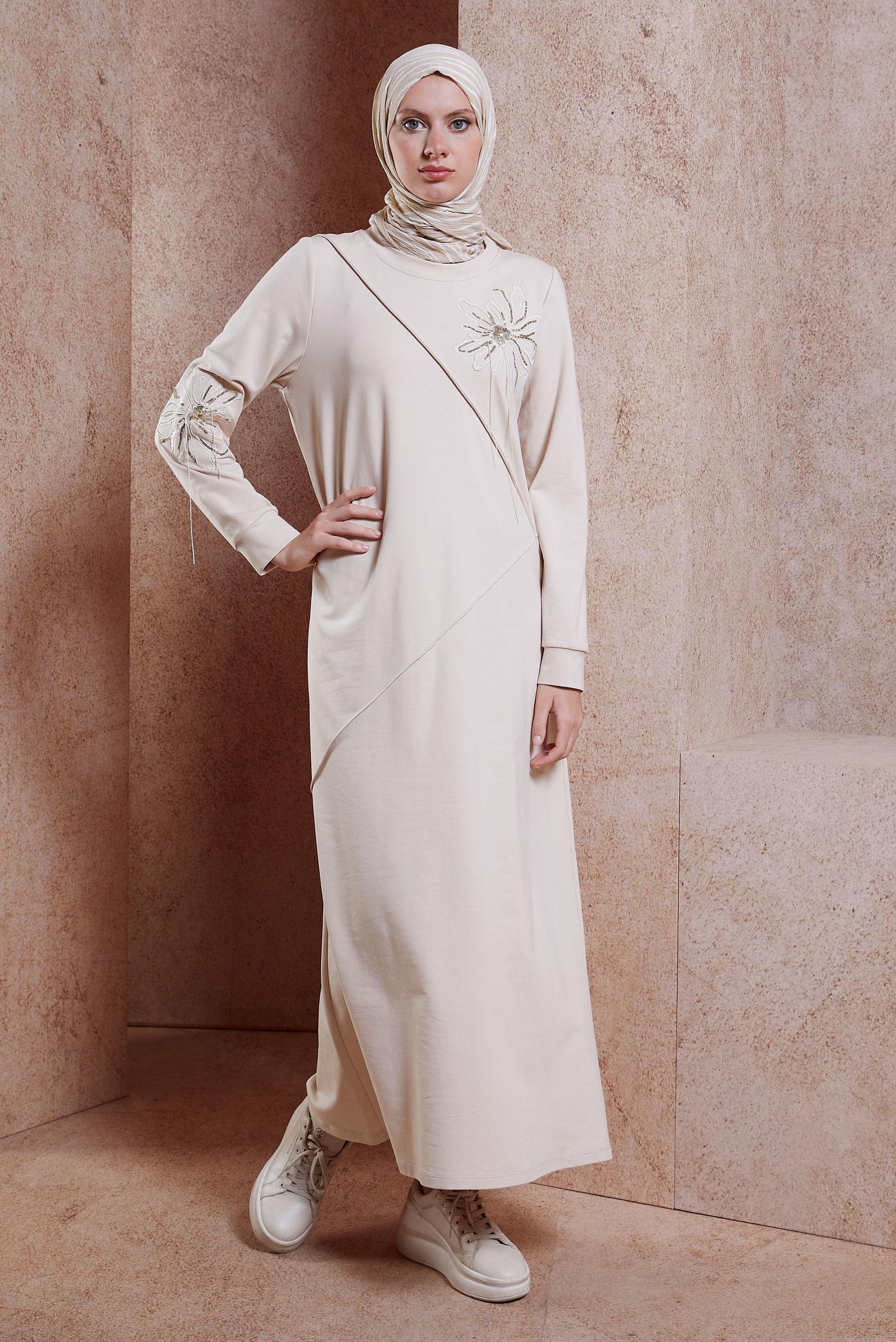 Vêtements hijab BEIGE ROBE DE SURVÊTEMENT BRODÉE 44708