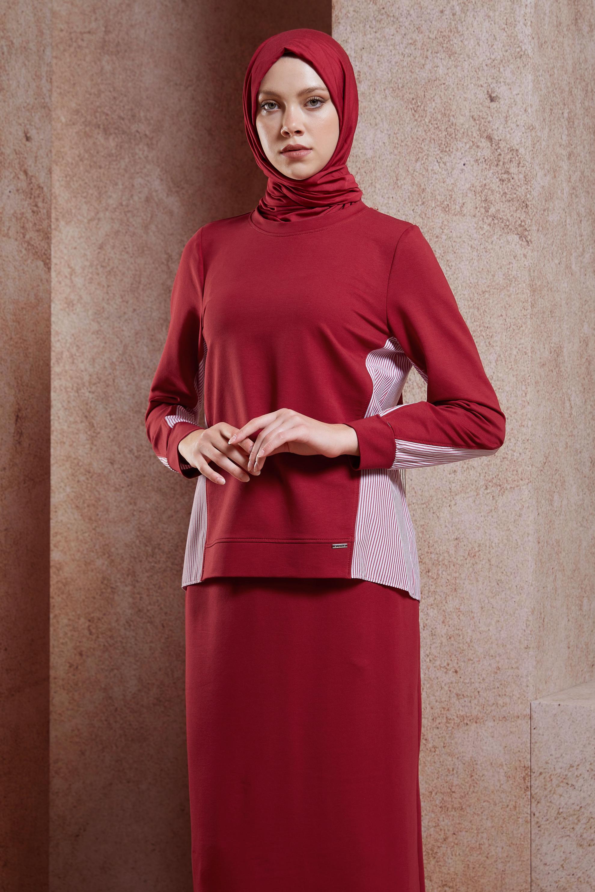 Tesettür giyim KIRMIZI ÇİZGİLİ ETEKLİ EŞOFMAN TAKIM 44746